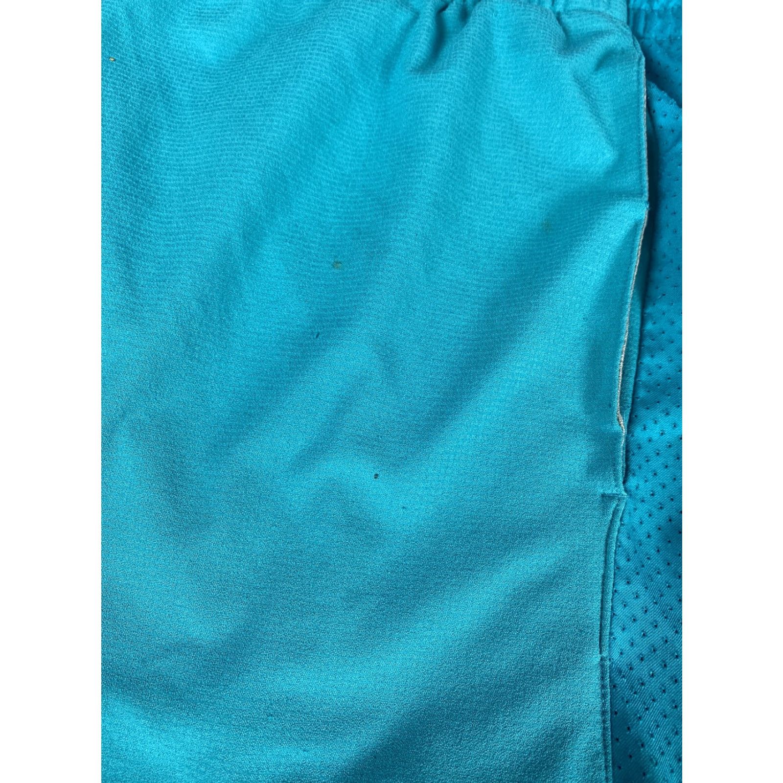 Under Armour VINTAGE UA Under Armour Mens Athletic Shorts Gym Basketball Loose XL Aqua Athletic Mens XL Blue Size US 36 / EU 52 - 4 Thumbnail