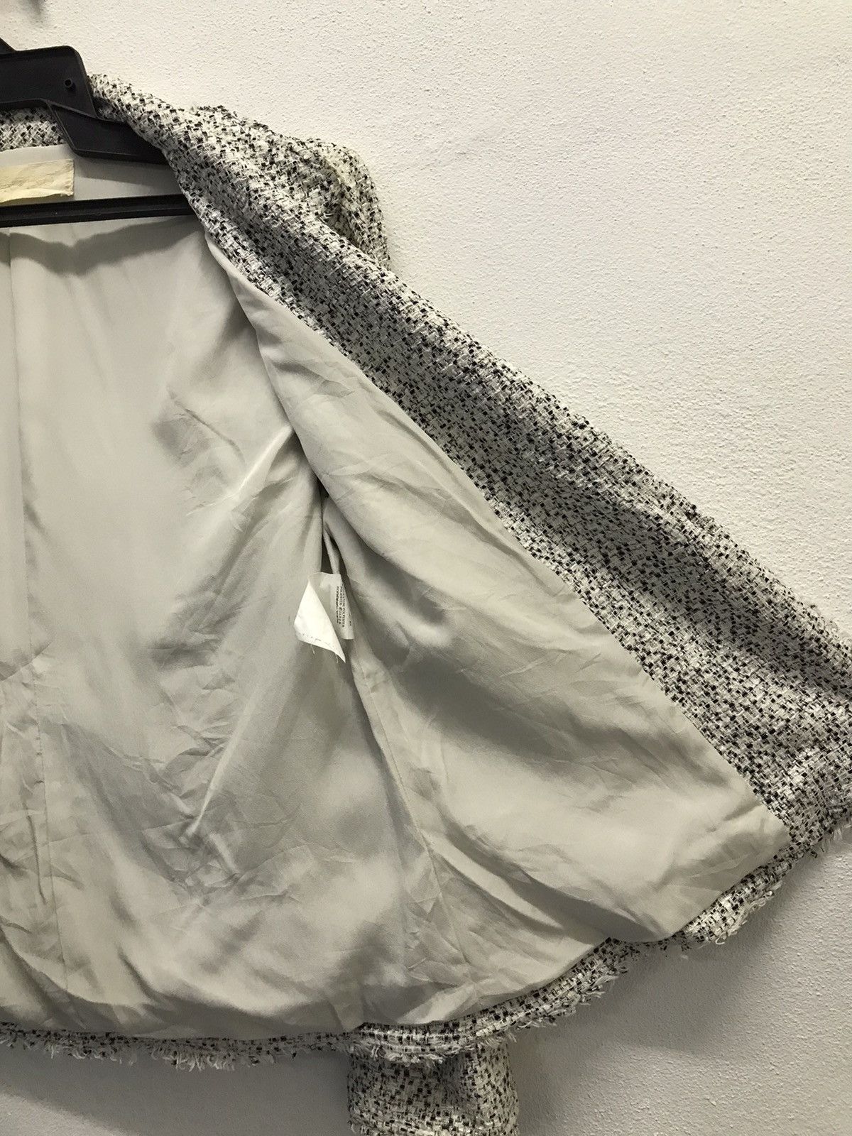 Valentino × Vintage Vintage Valentino Made In Italy Blazer Size M / US 6-8 / IT 42-44 - 7 Thumbnail