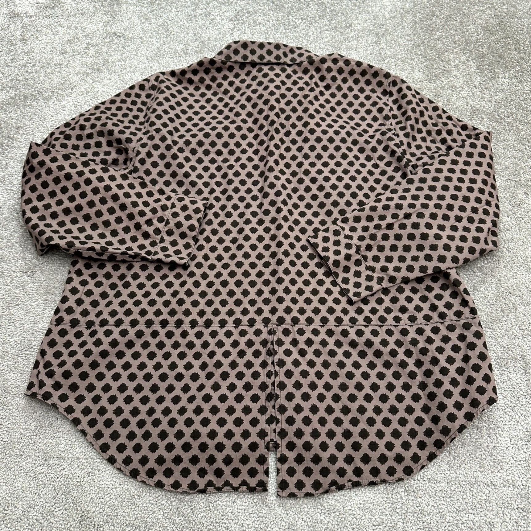 Vintage Chico's Shirt Womens 16 Button-Up Polka Dot Brown Long Sleeve Wrinkle Resistant Easy Care 100% Cotton Casual Workwear Travel Womens Size XXL / US 16-18 / IT 52-54 - 2 Thumbnail