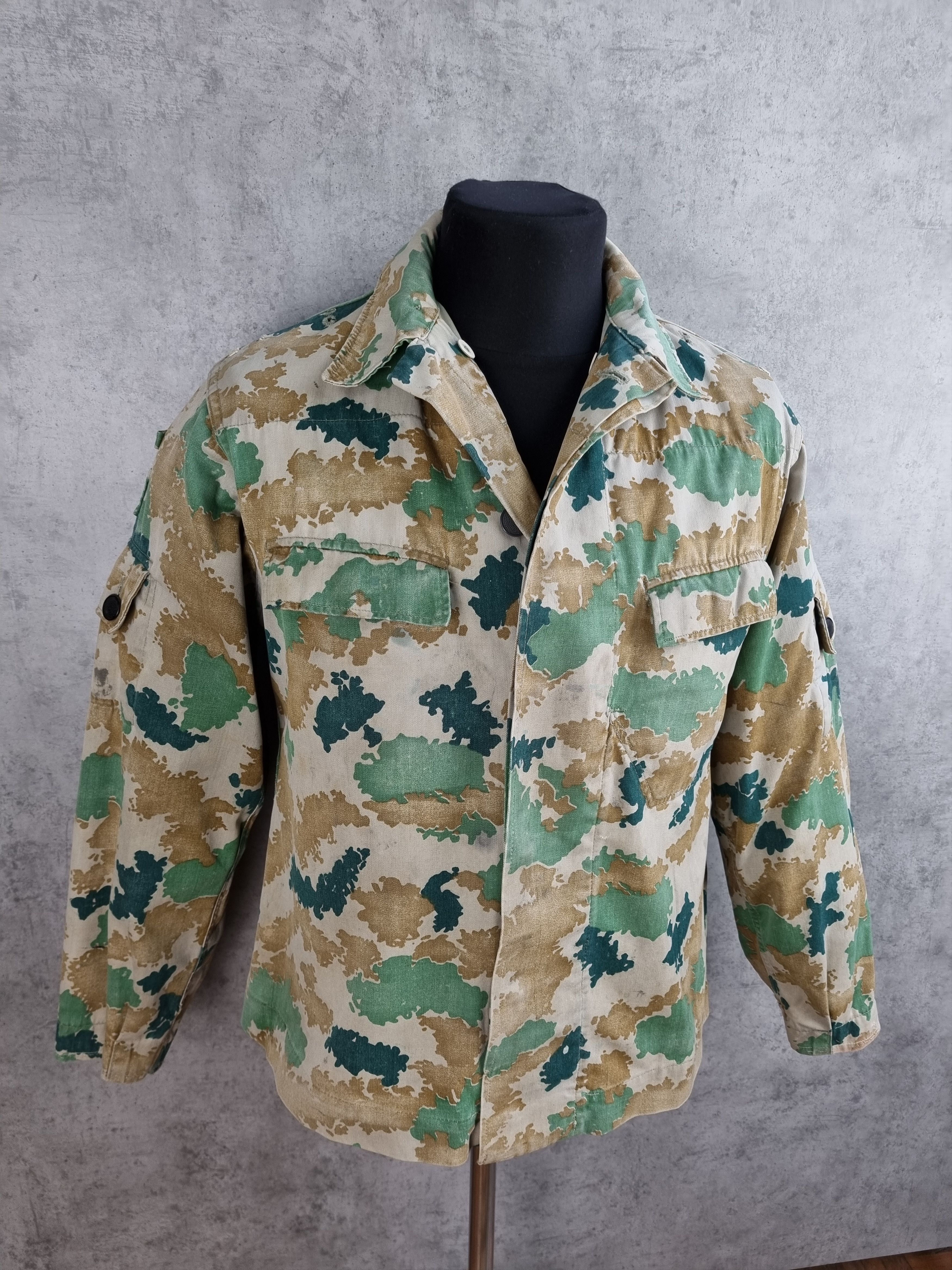 Vintage 50s East German NVA Blumentarn Camouflage Jacket Over Shirt Size US M / EU 48-50 / 2 - 4 Thumbnail