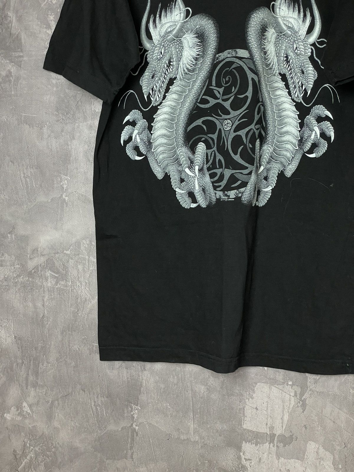 Vintage Distressed Y2K JNCO Style Grail Dragon T Shirt Big Print Size US L / EU 52-54 / 3 - 5 Thumbnail