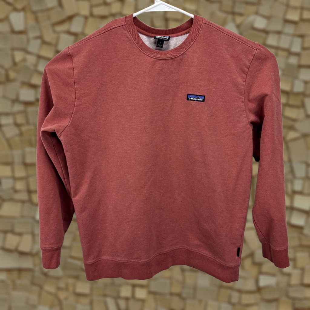 Patagonia Patagonia Mens Large P-6 Label Midweight Crew Sweatshirt Rosehip Red 39486 Size US L / EU 52-54 / 3 - 1 Thumbnail