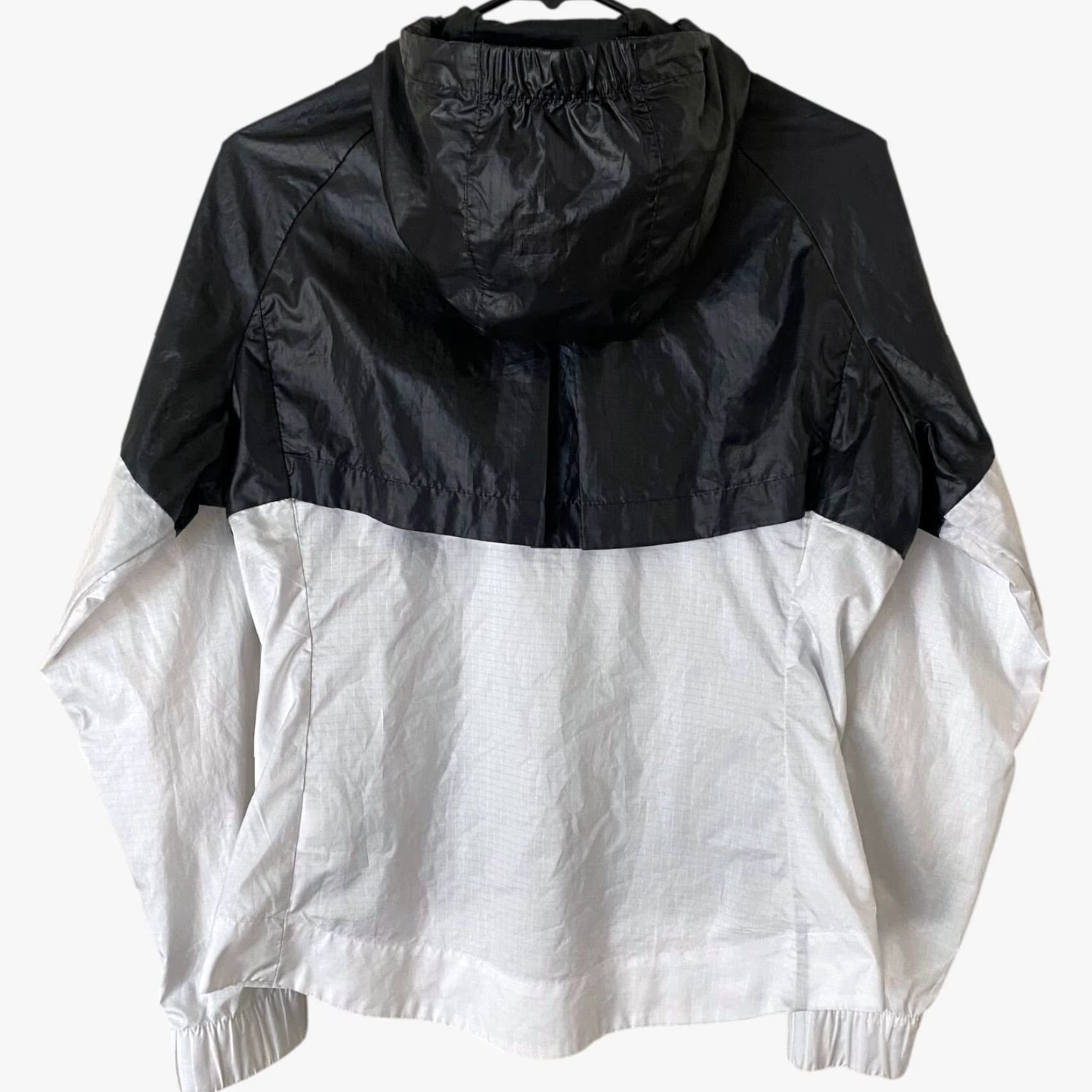 Nike Nike Windrunner Full-Zip Jacket Black & White Women's Small Windbreaker Hoodie Size S / US 4 / IT 40 - 4 Thumbnail