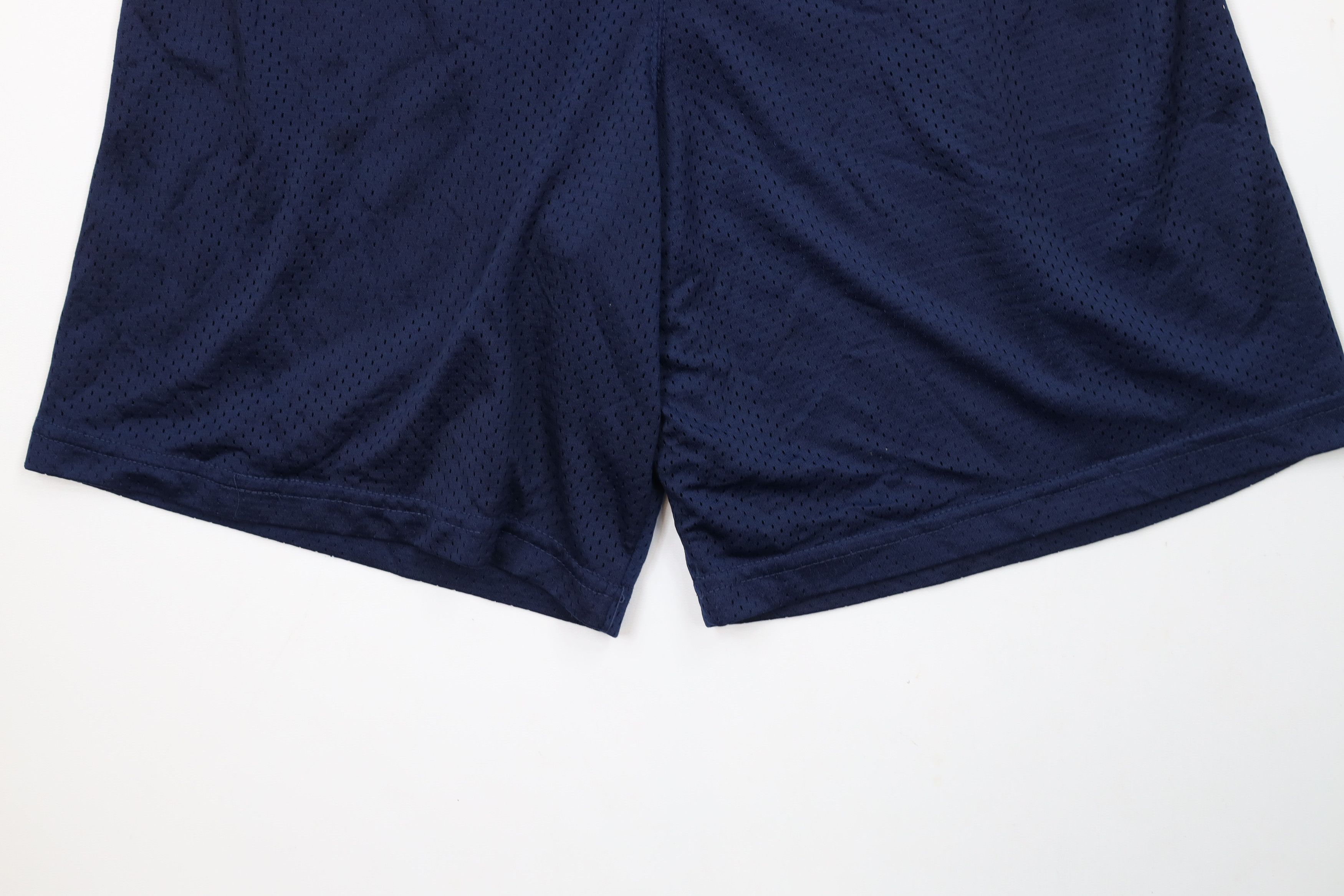 Vintage Vintage 90s Spell Out Notre Dame University Mesh Shorts Blue Size US 32 / EU 48 - 13 Thumbnail