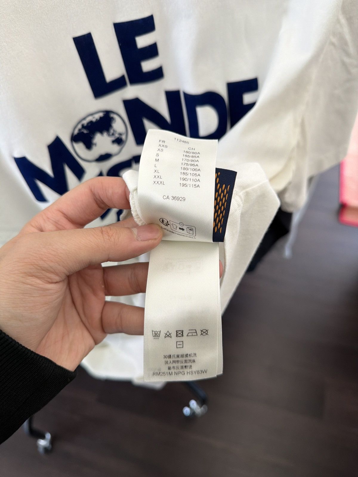 Louis Vuitton Louis Vuitton Graphic Tee Size US XL / EU 56 / 4 - 9 Thumbnail