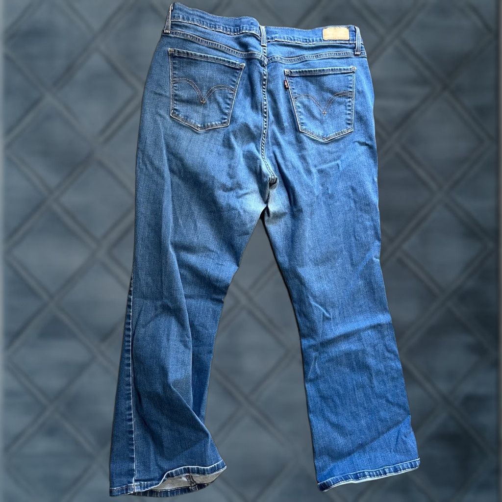Levi's Levi's 515 Boot Cut Jeans Size 16 Women Medium Wash Cotton Blend 90s Casual Pockets EUC 33x30 Size 38" / US 16 / IT 52 - 1 Thumbnail