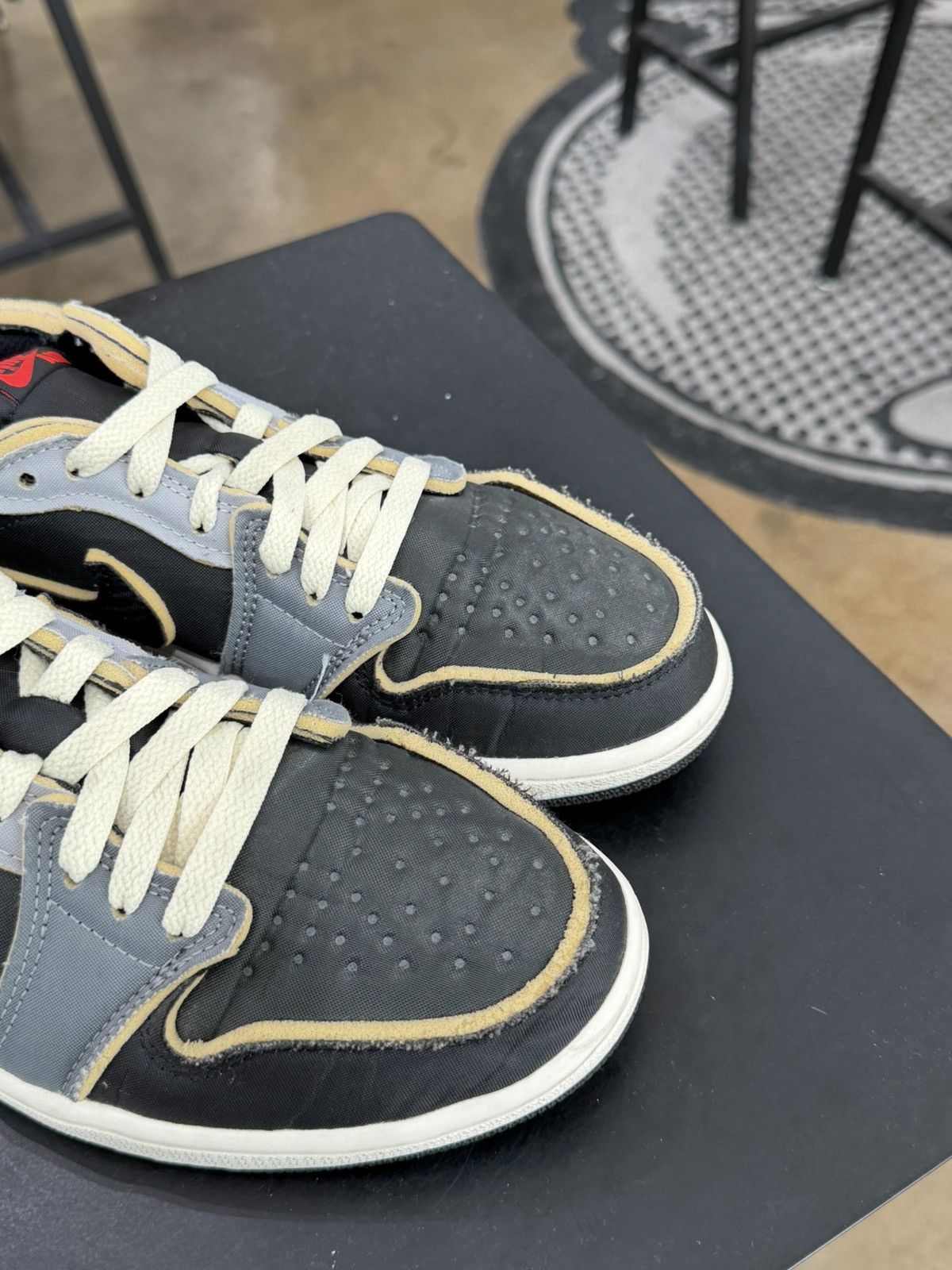 Jordan Brand Jordan 1 Low Black Smoke Grey Size 8.5 (2022) Size US 8.5 / EU 41-42 - 8 Thumbnail