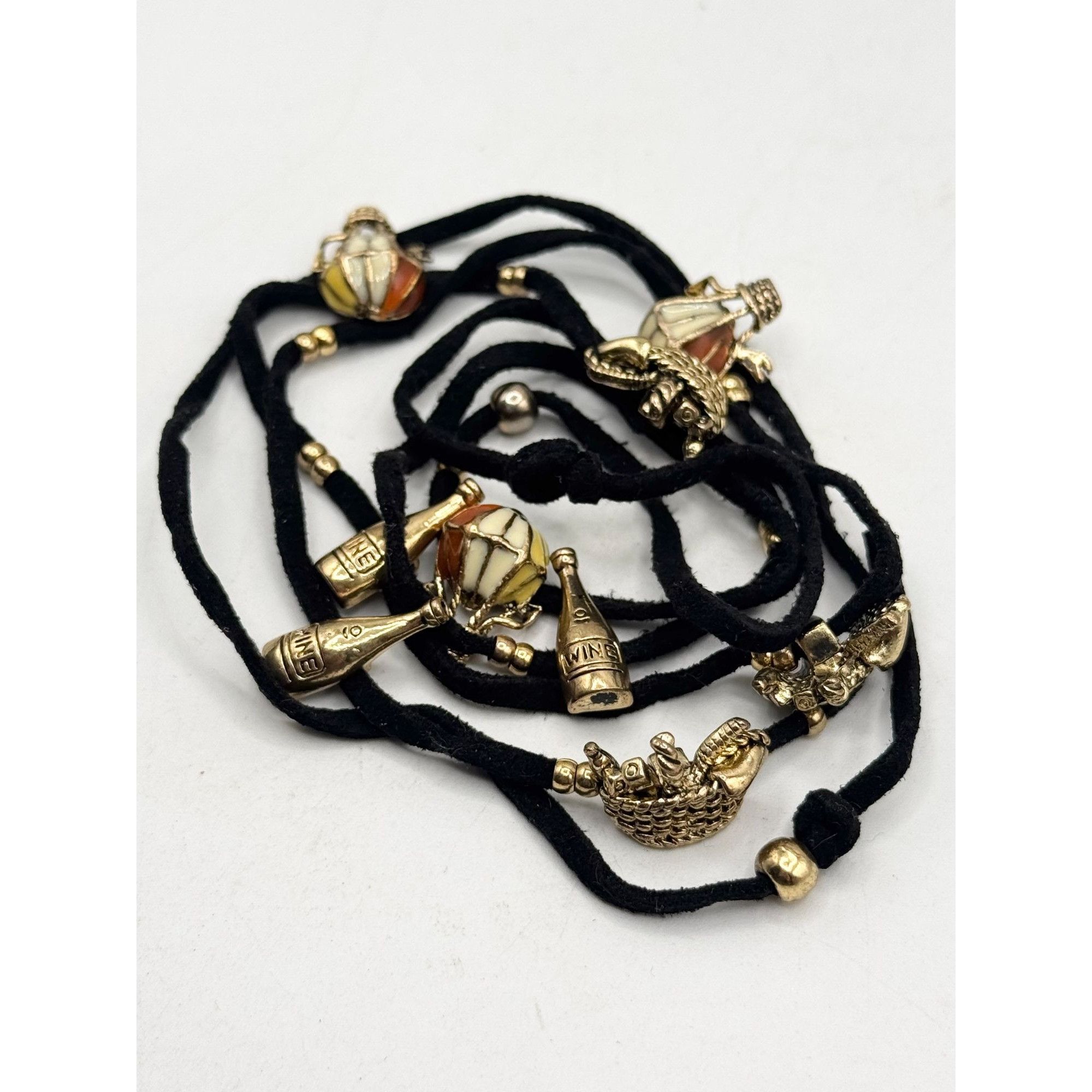 Other Black suede enamel picnic basket wine hot air balloon charm Size ONE SIZE - 4 Thumbnail