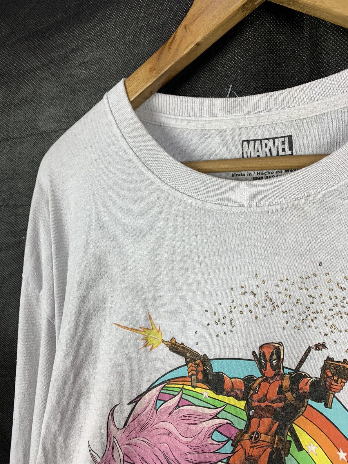 Marvel Comics Steals! Marvel Deadpool Unicorn Superhero Comics Tee Size US XL / EU 56 / 4 - 7 Thumbnail
