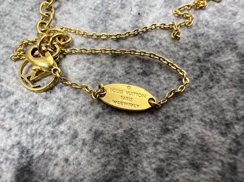 Louis Vuitton Louis Vuitton Old Flower Double Tag Necklace Size ONE SIZE - 4 Thumbnail