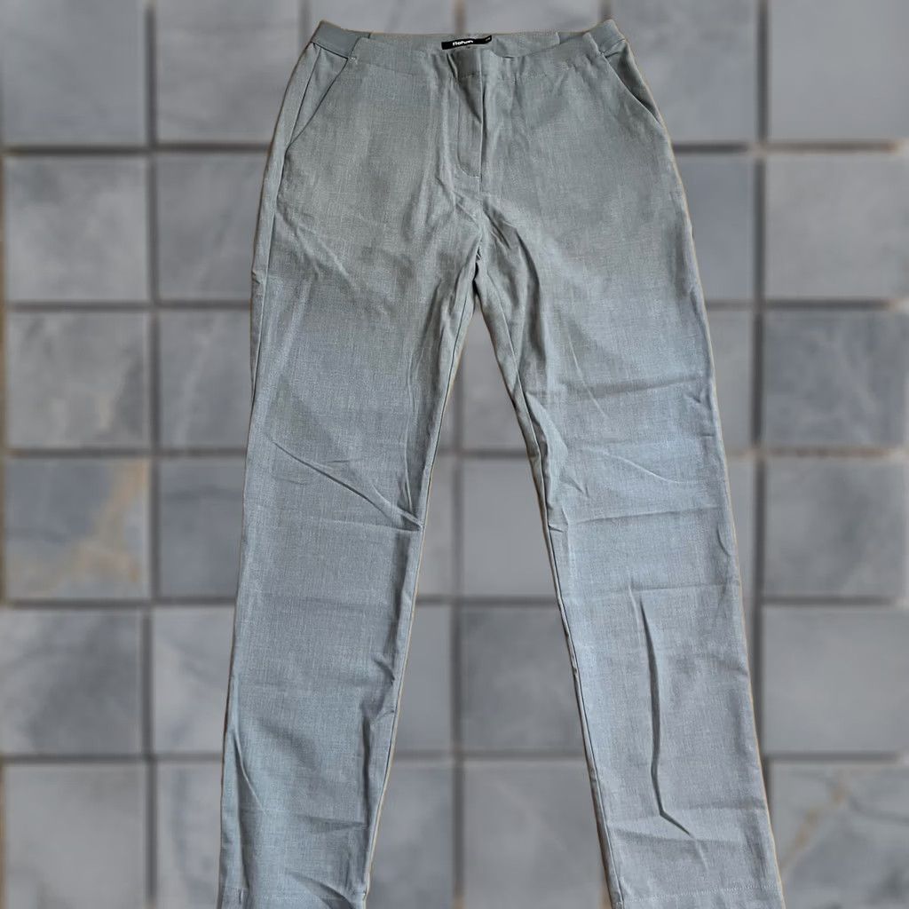 Vintage Rohan Womens 12 Hometown Grey Performance UPF 40+ Pants Size 34" / US 12 / IT 48 - 1 Thumbnail