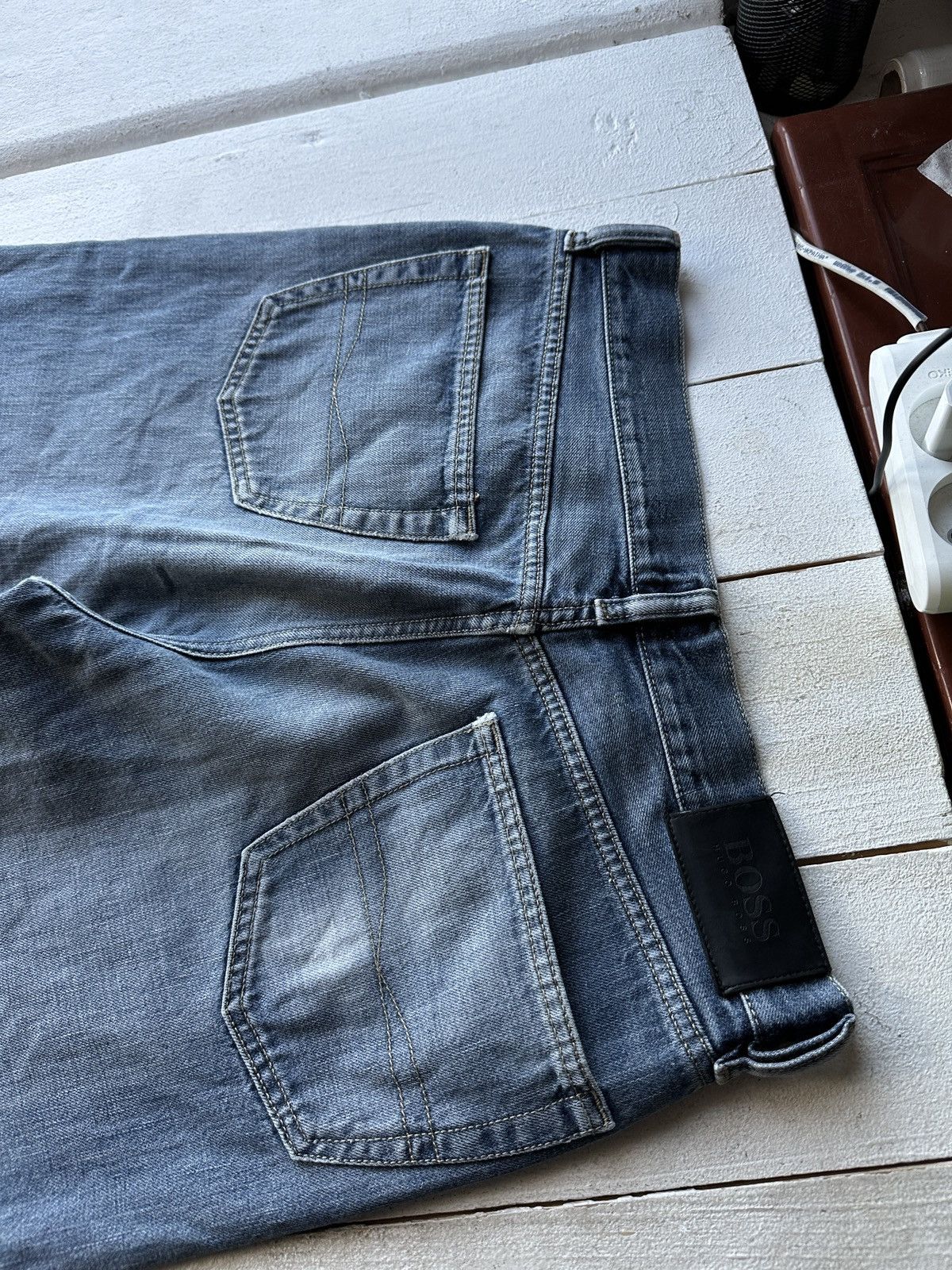 Hugo Boss 🚨 VNTG HUGO BOSS BLUE WASHED RARE MEN DENIM JEANS LUXURY Size US 33 - 8 Thumbnail