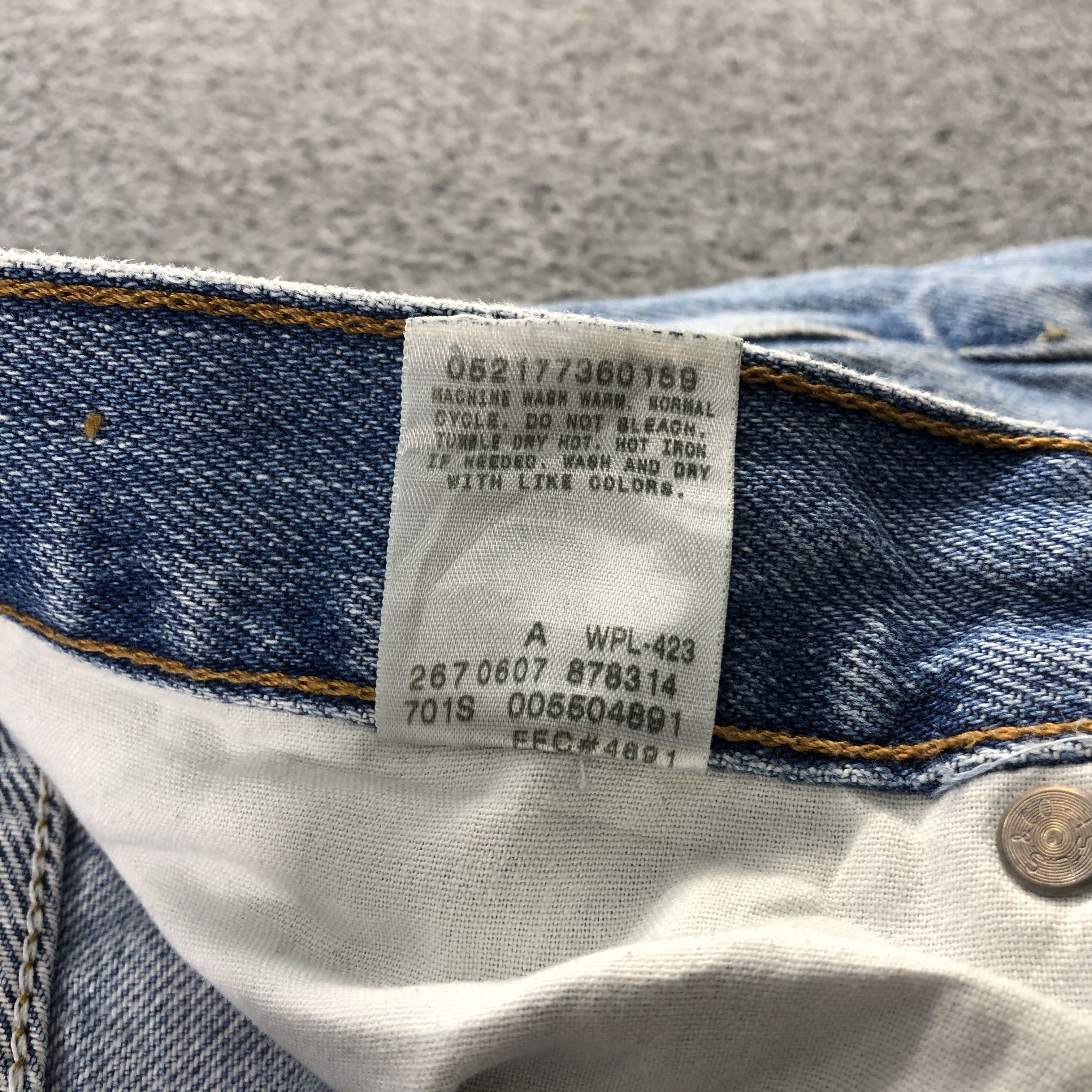 Levi's Vintage Light Wash Levis 550 Jeans-J1267 Size US 39 - 11 Thumbnail