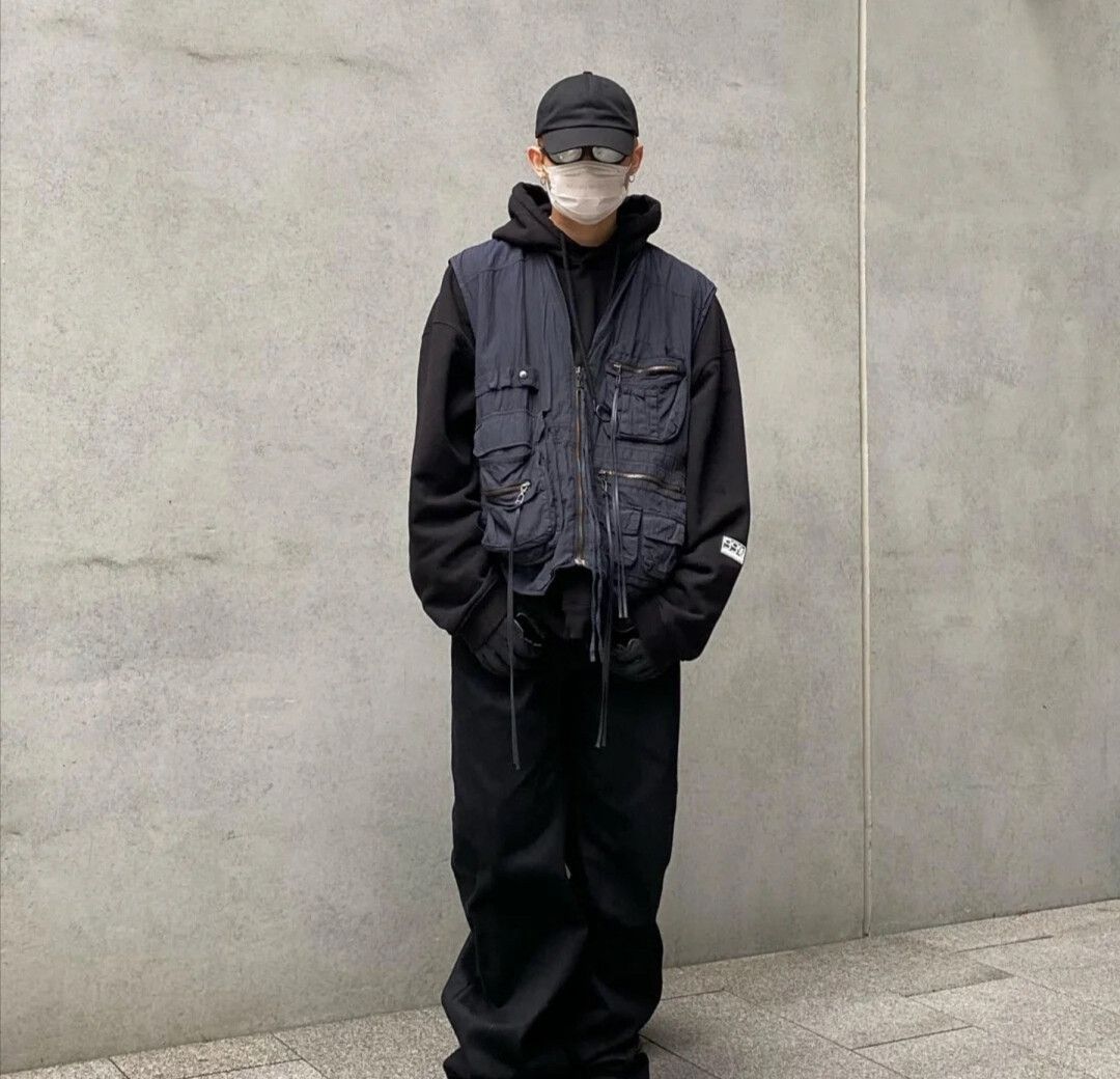 Raf Simons raf simons 2003 multi-pocket vest Size US L / EU 52-54 / 3 - 5 Thumbnail