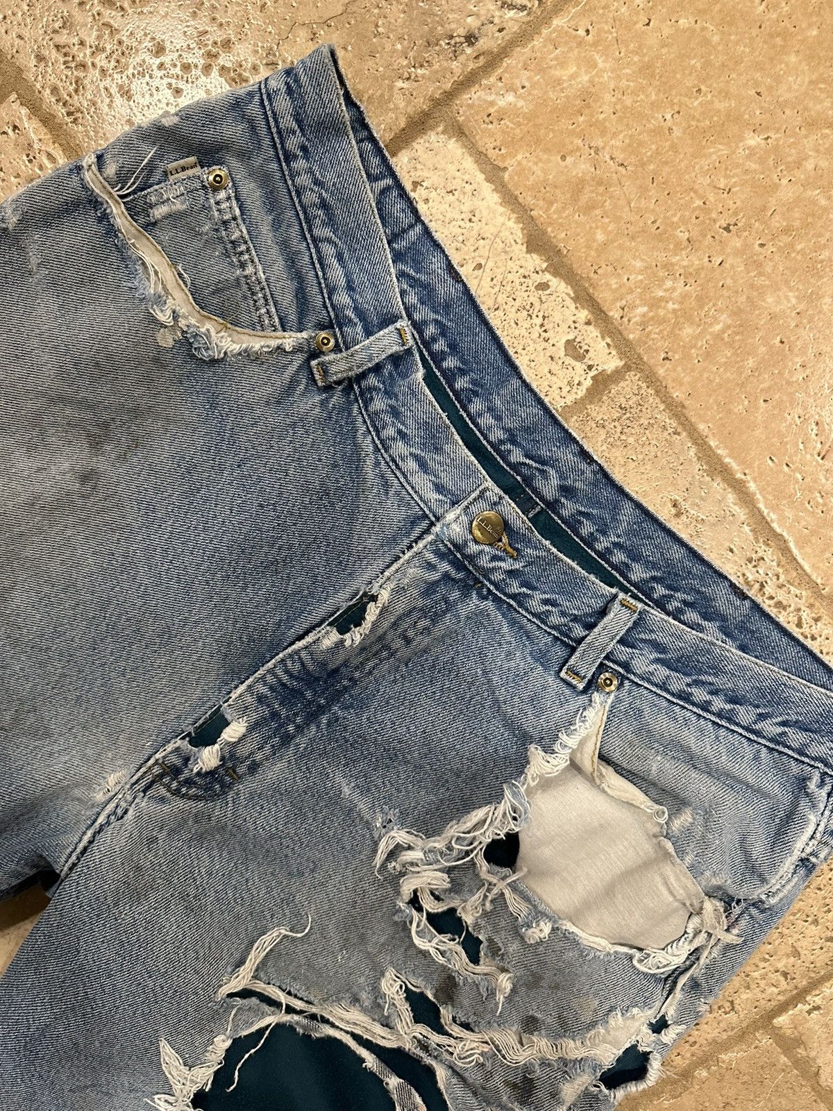 L.L. Bean Vintage L.L. Bean Double L Classic Fit Thrashed Blue Denim Size US 36 / EU 52 - 9 Thumbnail