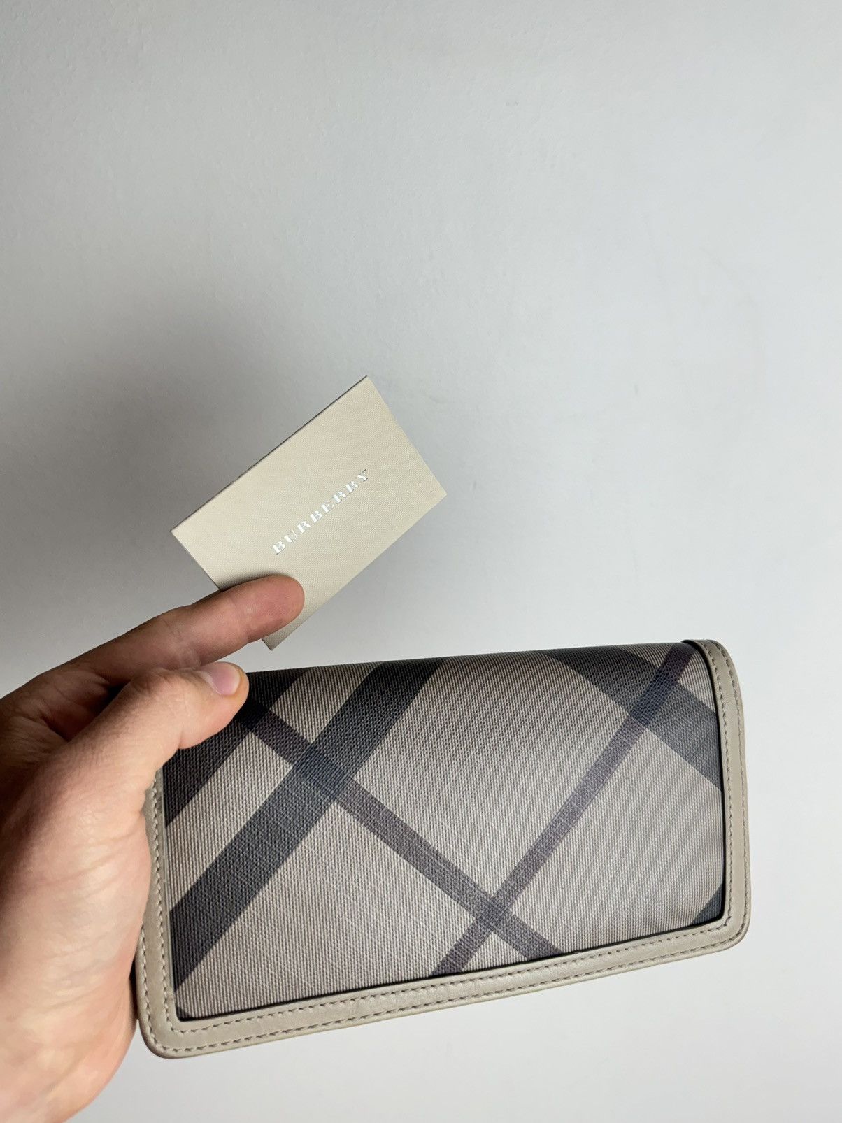 Burberry × Leather × Vintage Vintage rare leather wallet Burberry original casual item Size ONE SIZE - 6 Thumbnail