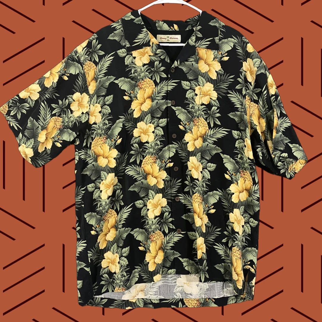 Tommy Bahama Tommy Bahama Shirt Mens Large Black Yellow 100% Silk Hawaiian Pineapple Floral Shirt Casual Hawaiian 90s? Size US L / EU 52-54 / 3 - 1 Thumbnail