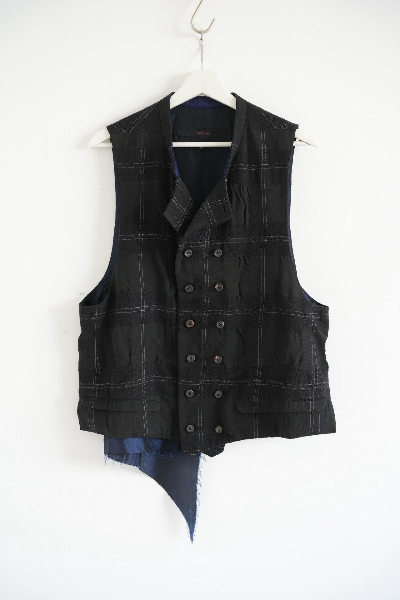 Ziggy Chen Ziggy Chen 20AW Asymmetric Plaid Vest Size US M / EU 48-50 / 2 - 1 Thumbnail