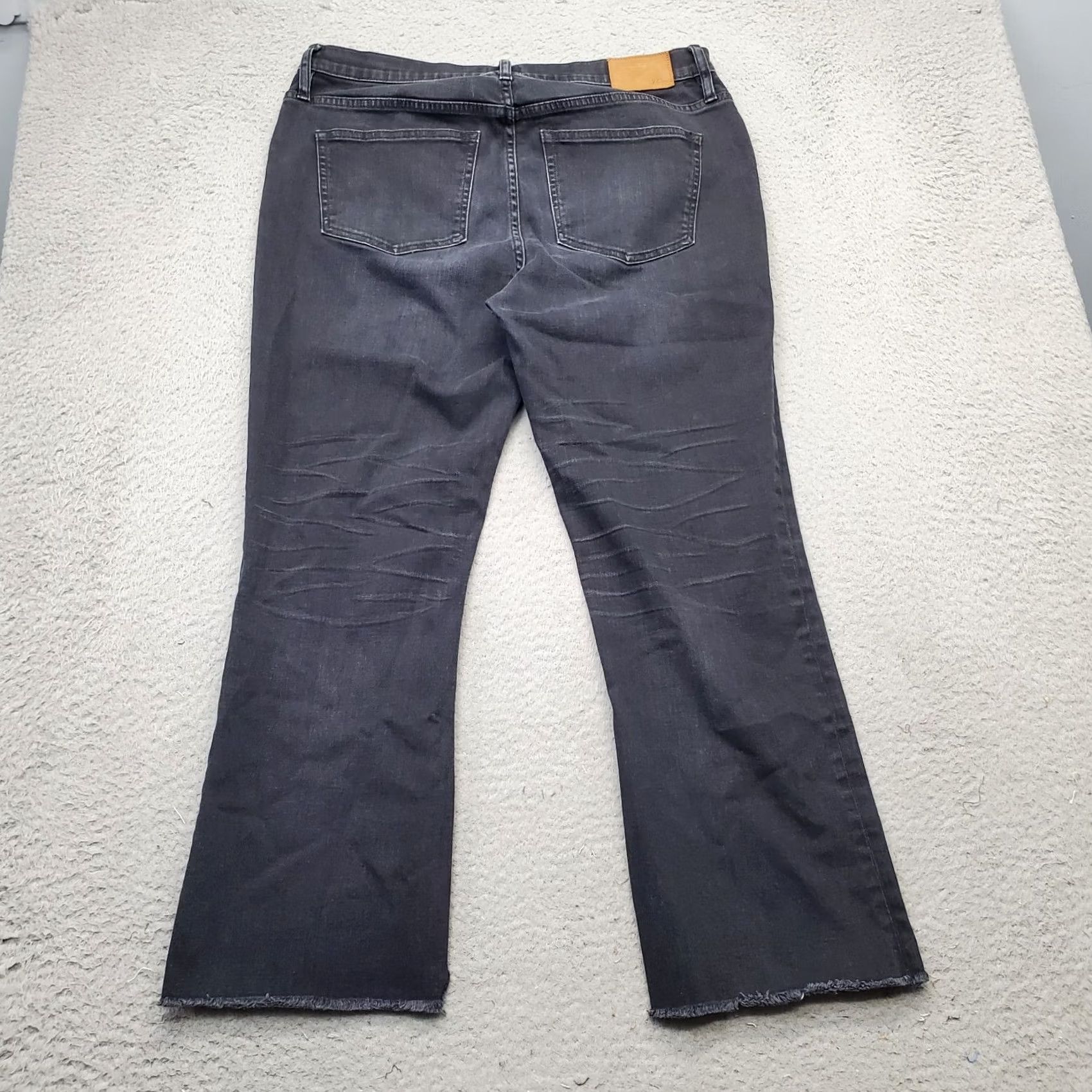 J.Crew J.CREW Bootcut Jeans Womens Size 32 Black Denim Cotton Frayed Hem 4-Button Fly Size 24" / US 00 / IT 34 - 2 Thumbnail
