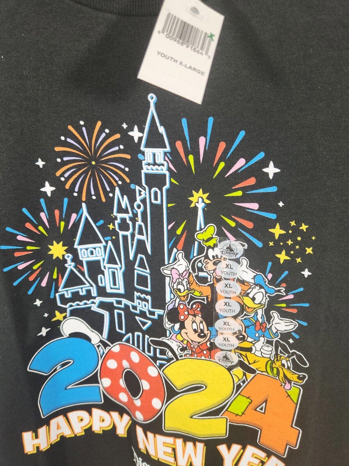 Disney Walt Disney World Black Happy New Year 2024 Shirt Youth XL Size US XXS / EU 40 - 2 Thumbnail