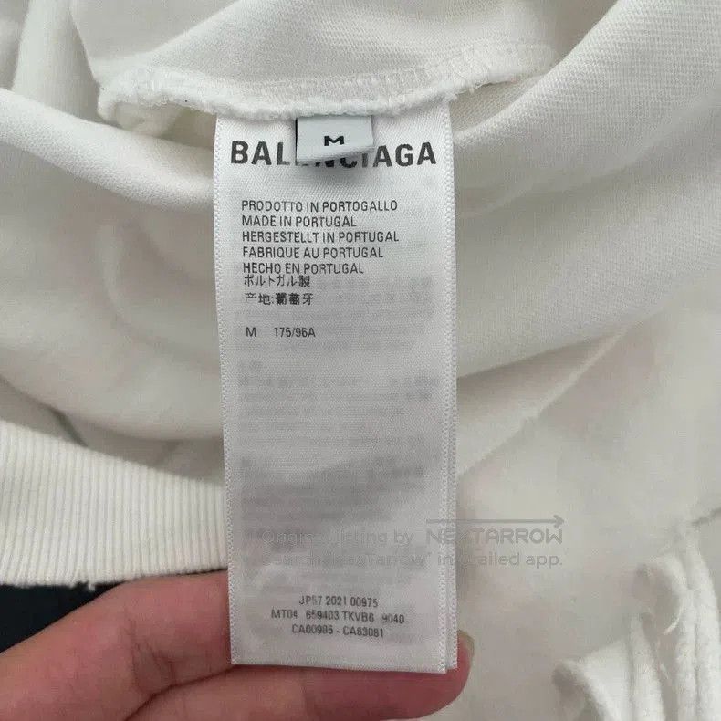 Balenciaga Balenciaga Distressed Logo Sweatshirt. Size US M / EU 48-50 / 2 - 3 Thumbnail