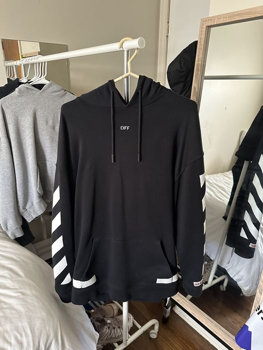 Diagonal arrows outlet hoodie