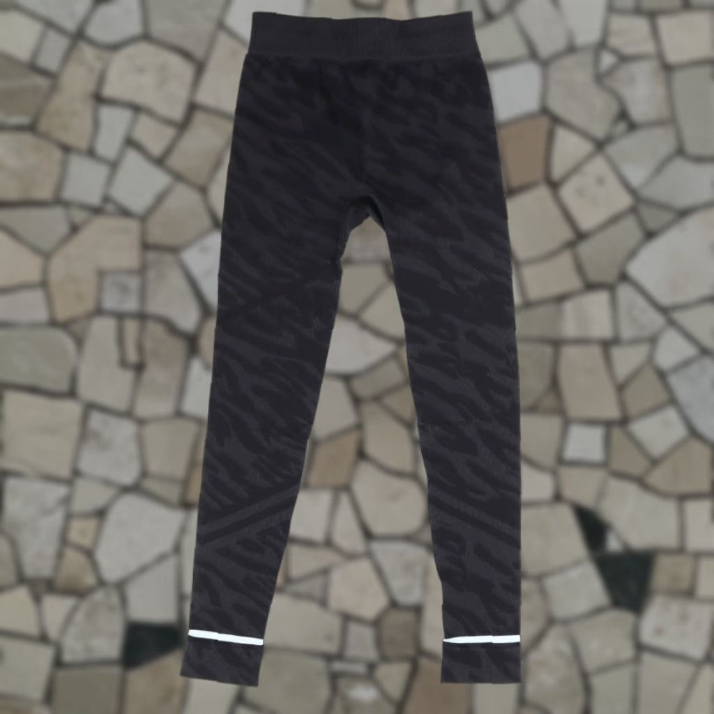 Sweaty Betty Sweaty Betty Base Layer Seamless Leggings Pants Black Animal Print Women's M Size 32" / US 10 / IT 46 - 1 Thumbnail