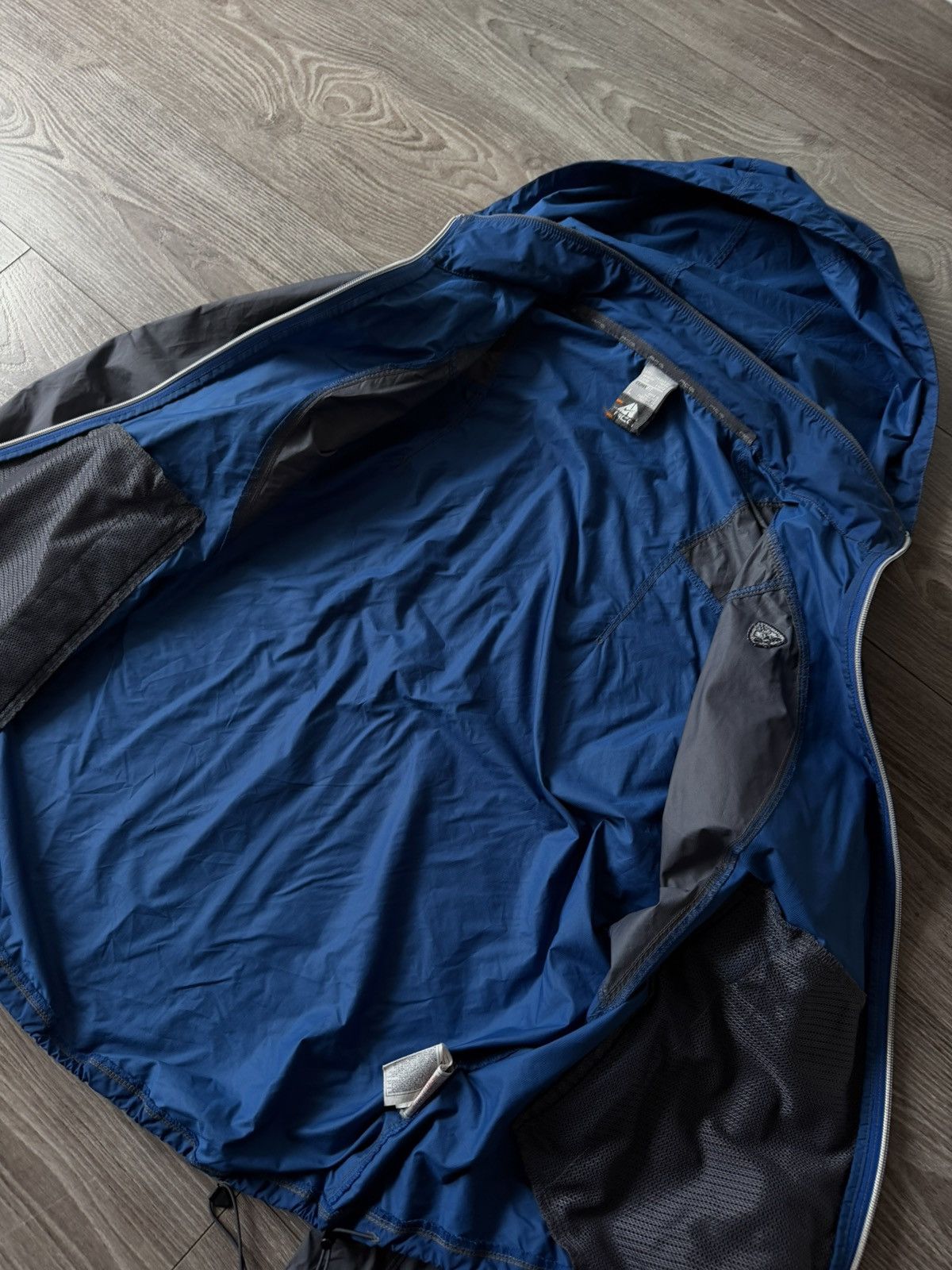 Nike ACG Nike ACG Vintage Windbreaker Lite Blue Men’s Jacket Size US L / EU 52-54 / 3 - 17 Thumbnail