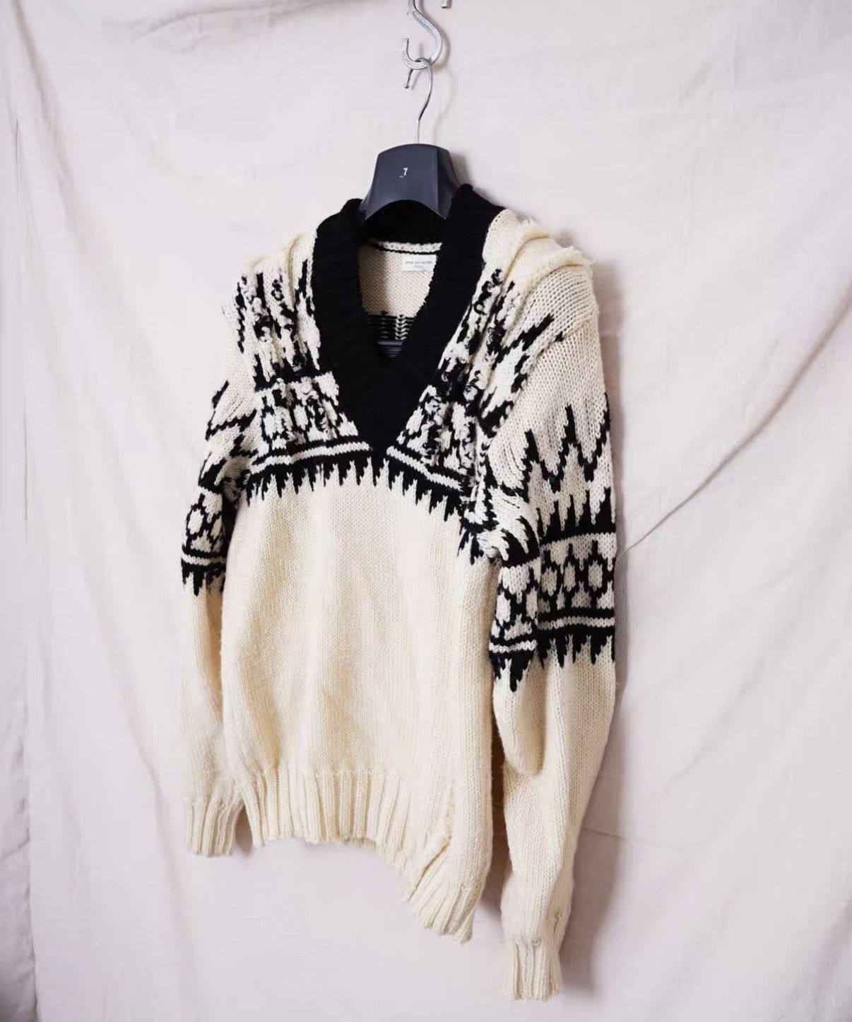 Dries Van Noten Dries Van Noten Cut-out Distressed Sweater Size US M / EU 48-50 / 2 - 2 Thumbnail