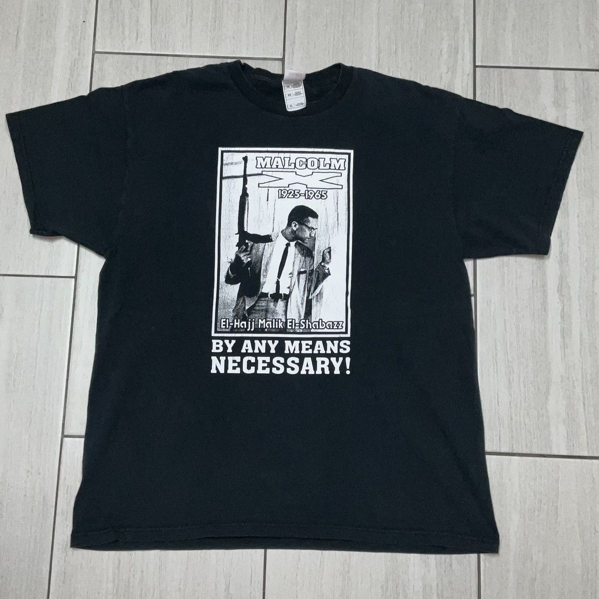 Vintage Malcolm X Vintage T-shirt Size US XL / EU 56 / 4 - 1 Thumbnail