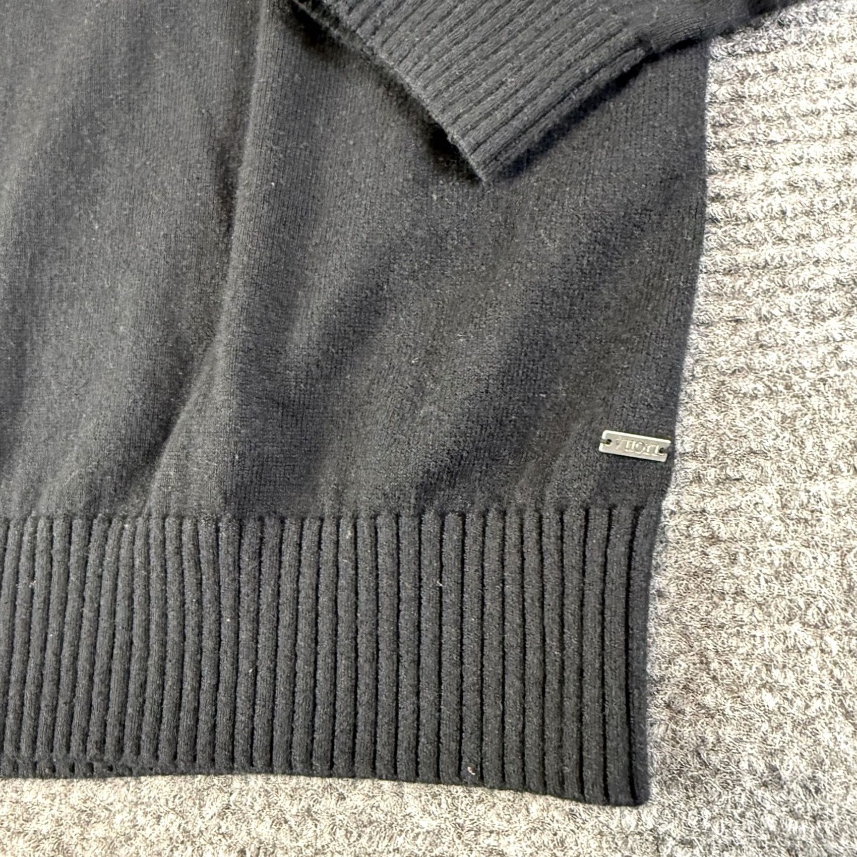 Vuori VUORI Mens Hoodie Knit Pullover Hooded V-Neck Black Sweatshirt Ribbed Durable Lightweight Fluent Size US L / EU 52-54 / 3 - 6 Thumbnail