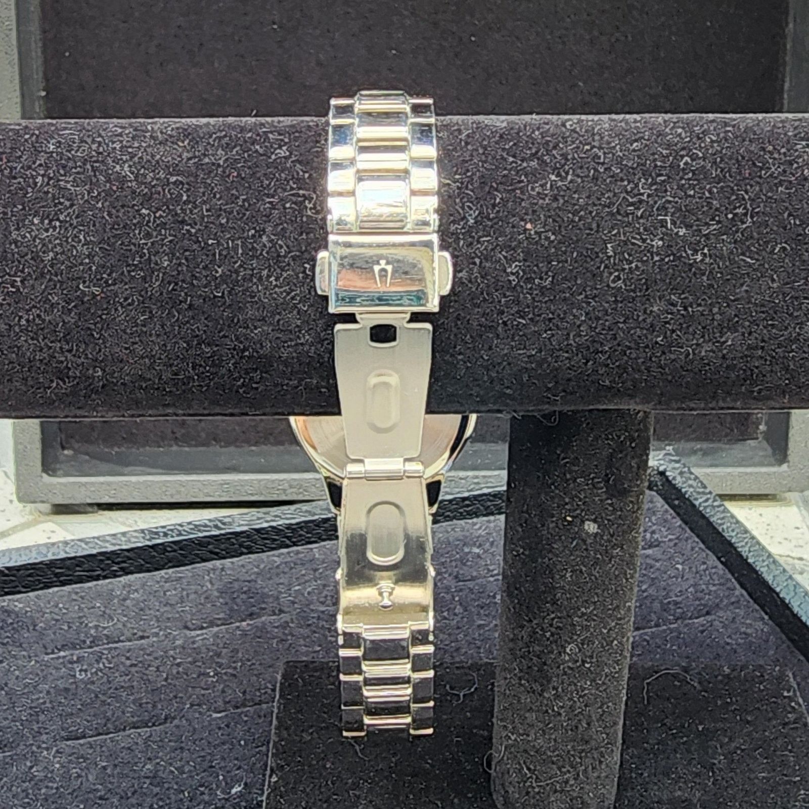 Bulova Bulova Diamond Mother of Pearl Dial Stainless Steel Watch Size ONE SIZE - 7 Thumbnail