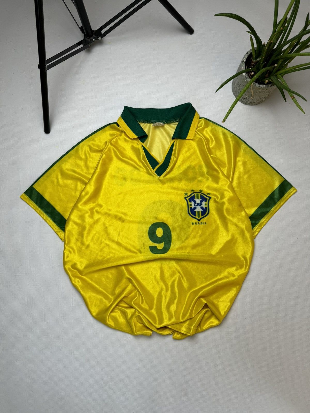 Vintage Rare vintage Brazil Ronaldo vintage soccer jersey y2k Size US XL / EU 56 / 4 - 1 Thumbnail