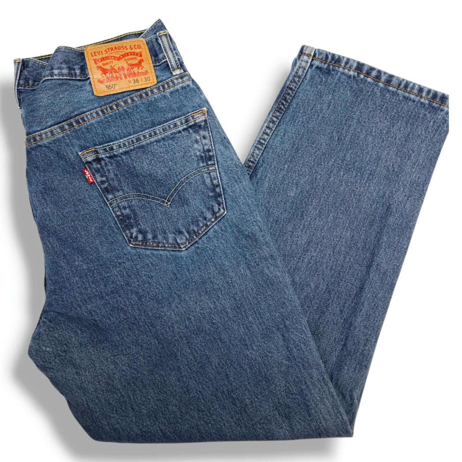 Levi's Levi’s 550 Relaxed Fit Taper Jeans W36 L30 Medium Y2K VTG Size US 36 / EU 52 - 1 Thumbnail