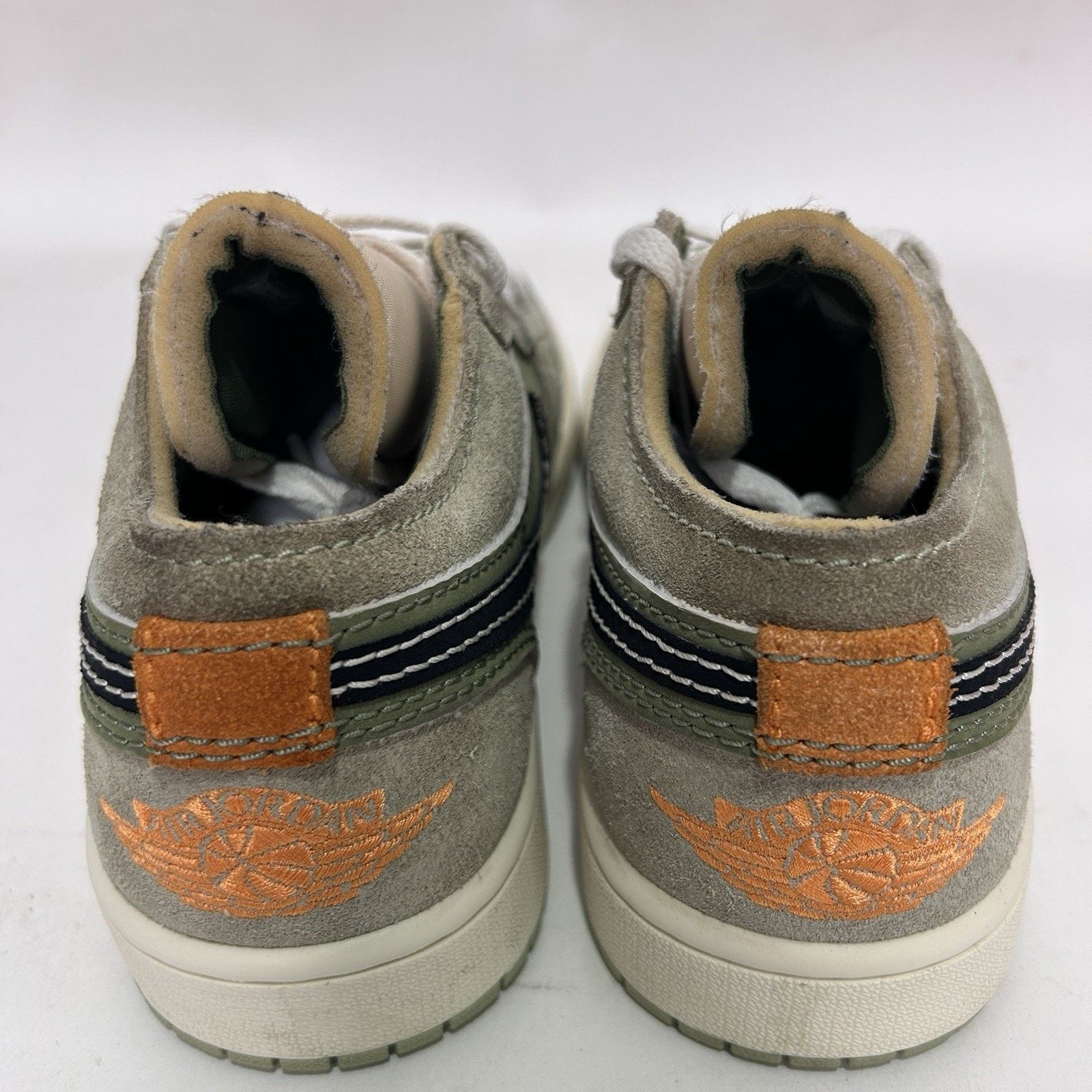 Jordan Brand Nike Air Jordan 1 Low SE Craft “Light Olive” Size US 9 / EU 42 - 9 Thumbnail