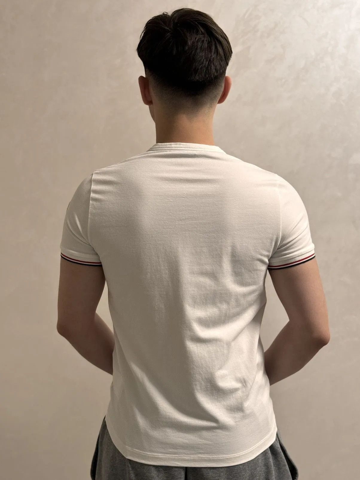 Moncler Moncler basic tee T-shirt logo vintage sleeve Size S Size US S / EU 44-46 / 1 - 10 Thumbnail