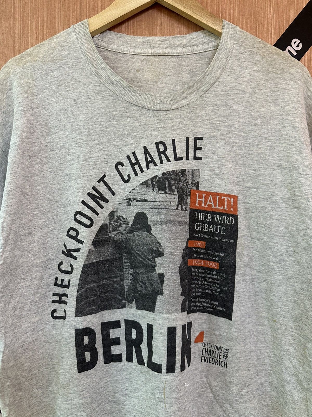 Vintage Vintage 90's Checkpoint Charlie Berlin Distressed Tees Size US L / EU 52-54 / 3 - 3 Thumbnail
