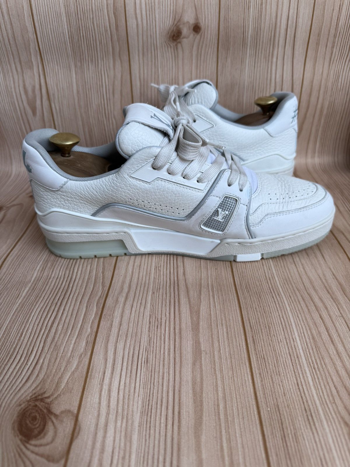 Louis Vuitton White/gray trainers Size US 7 / EU 40 - 19 Thumbnail