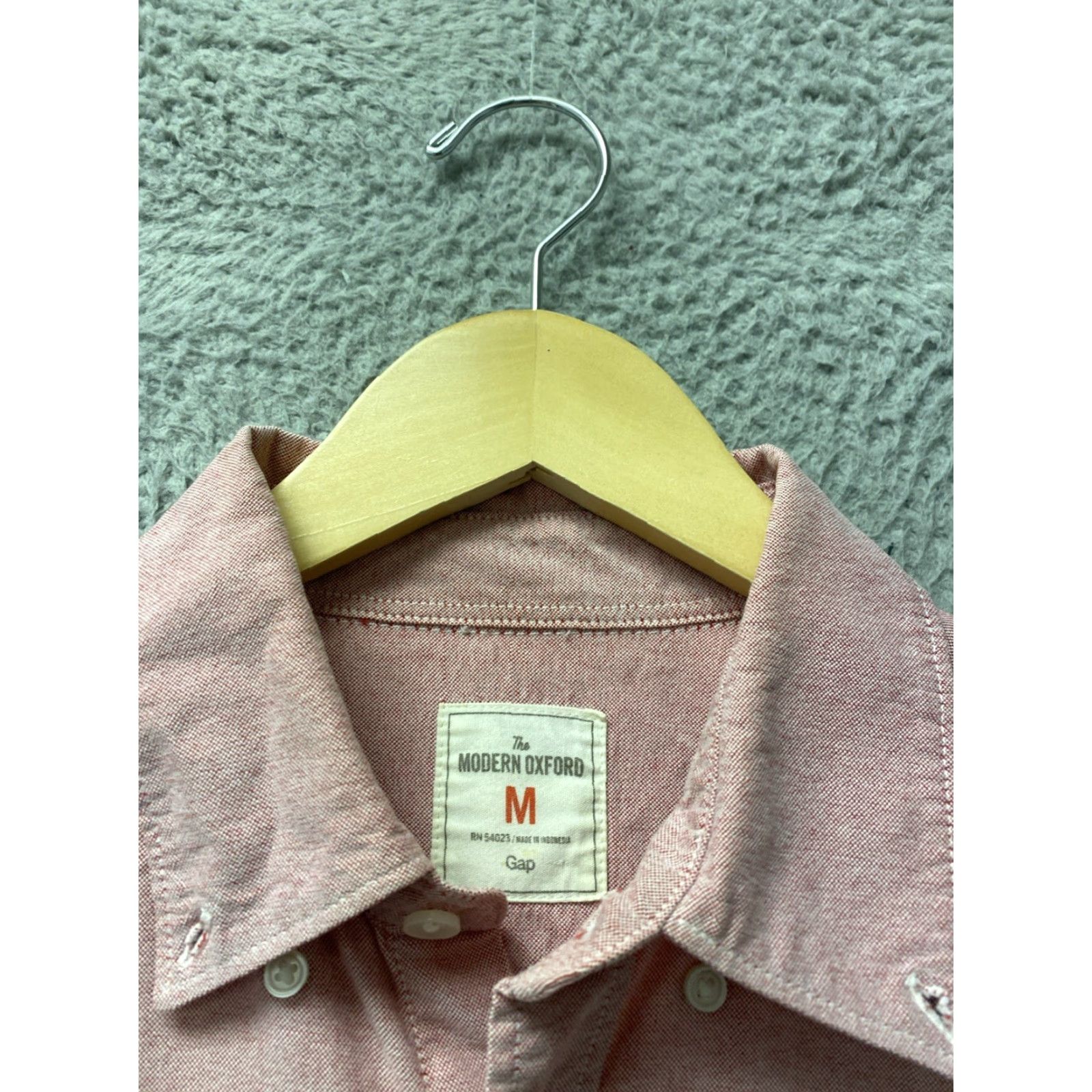Gap VINTAGE Gap Pink Men’s Button-Down Shirt Slim Fit Adult Medium Long Sleeve 146-31 Mens Size US M / EU 48-50 / 2 - 4 Thumbnail