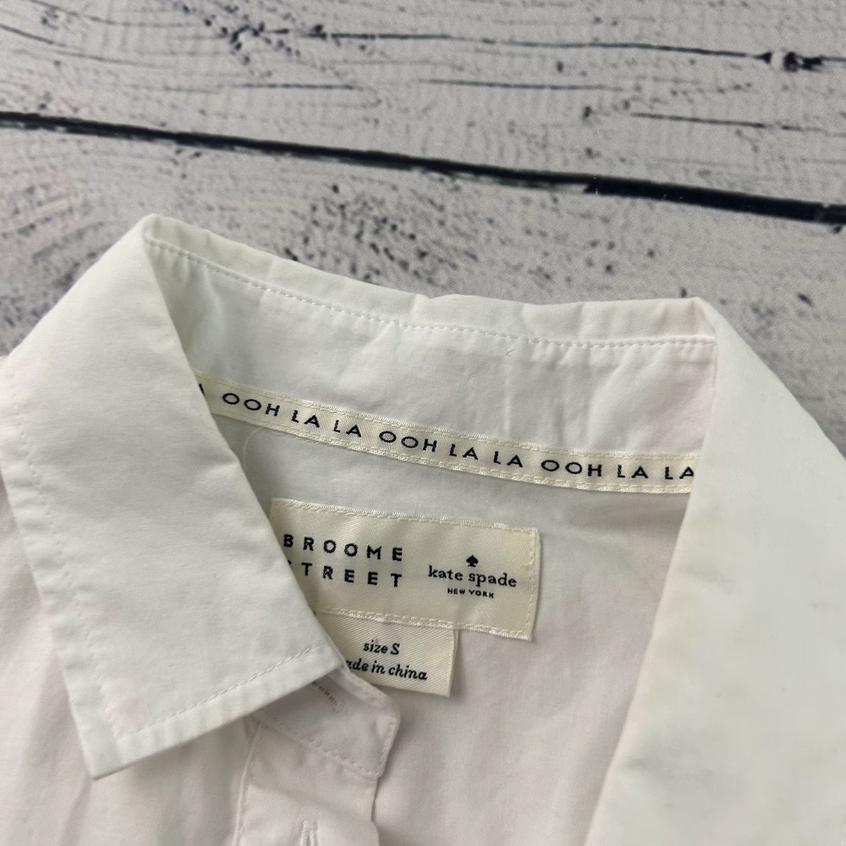 Vintage kate spade New York Broome Street Long Sleeve Button-Up Shirt Women's Small White Size S / US 4 / IT 40 - 2 Thumbnail