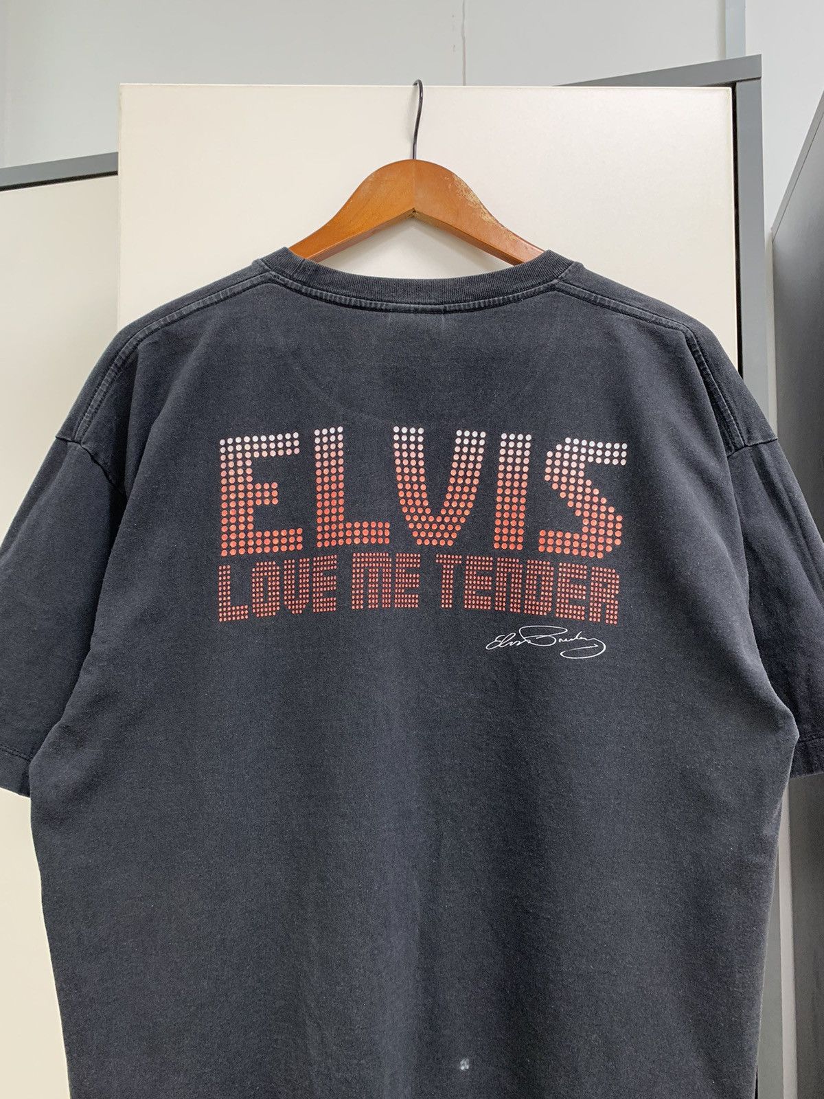 Band Tees Vintage Elvis Presley T-Shirt Size US XL / EU 56 / 4 - 15 Thumbnail