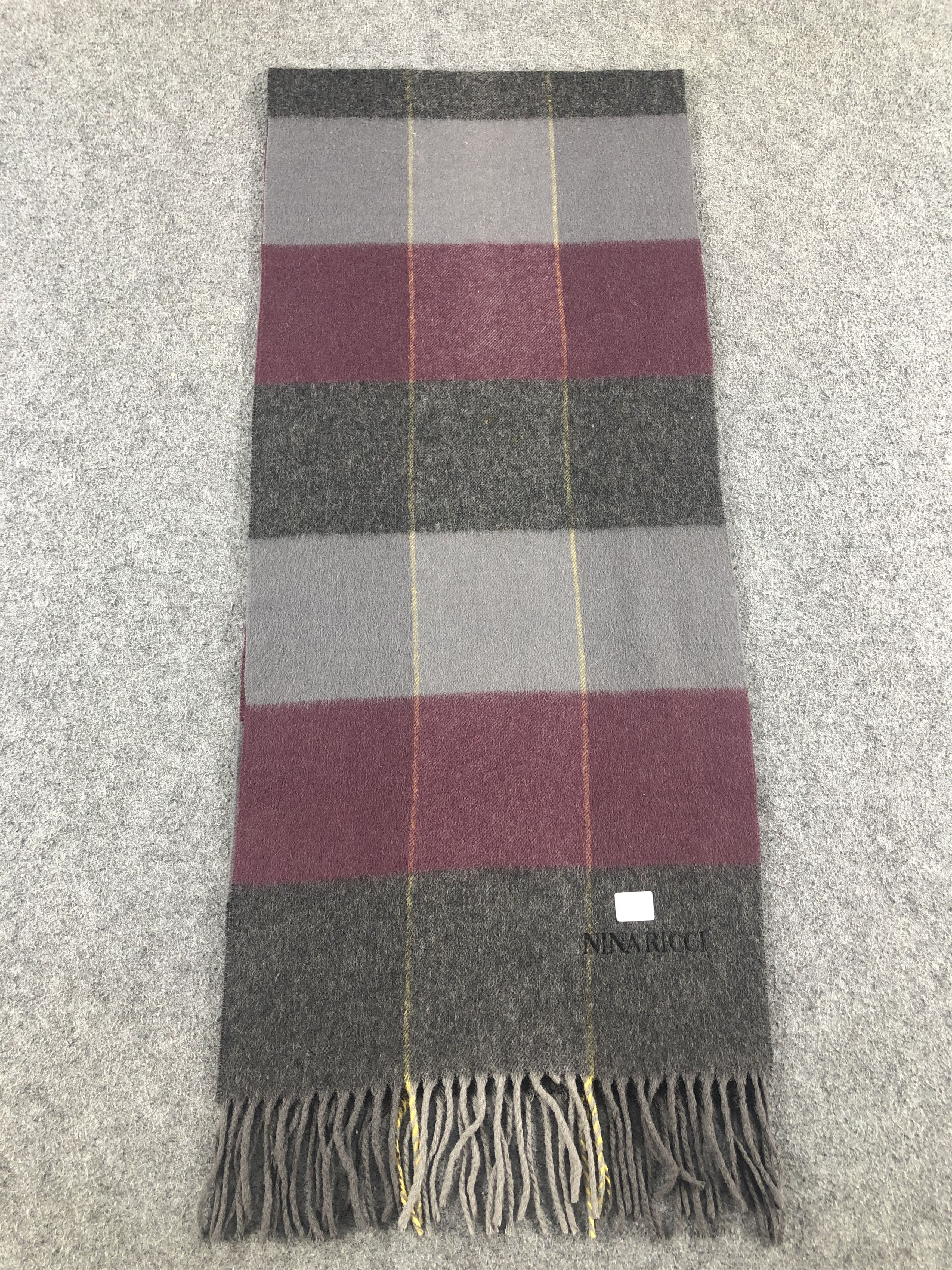 Nina Ricci Nina Ricci Scarf / Muffler / Neckwear Size ONE SIZE - 3 Thumbnail