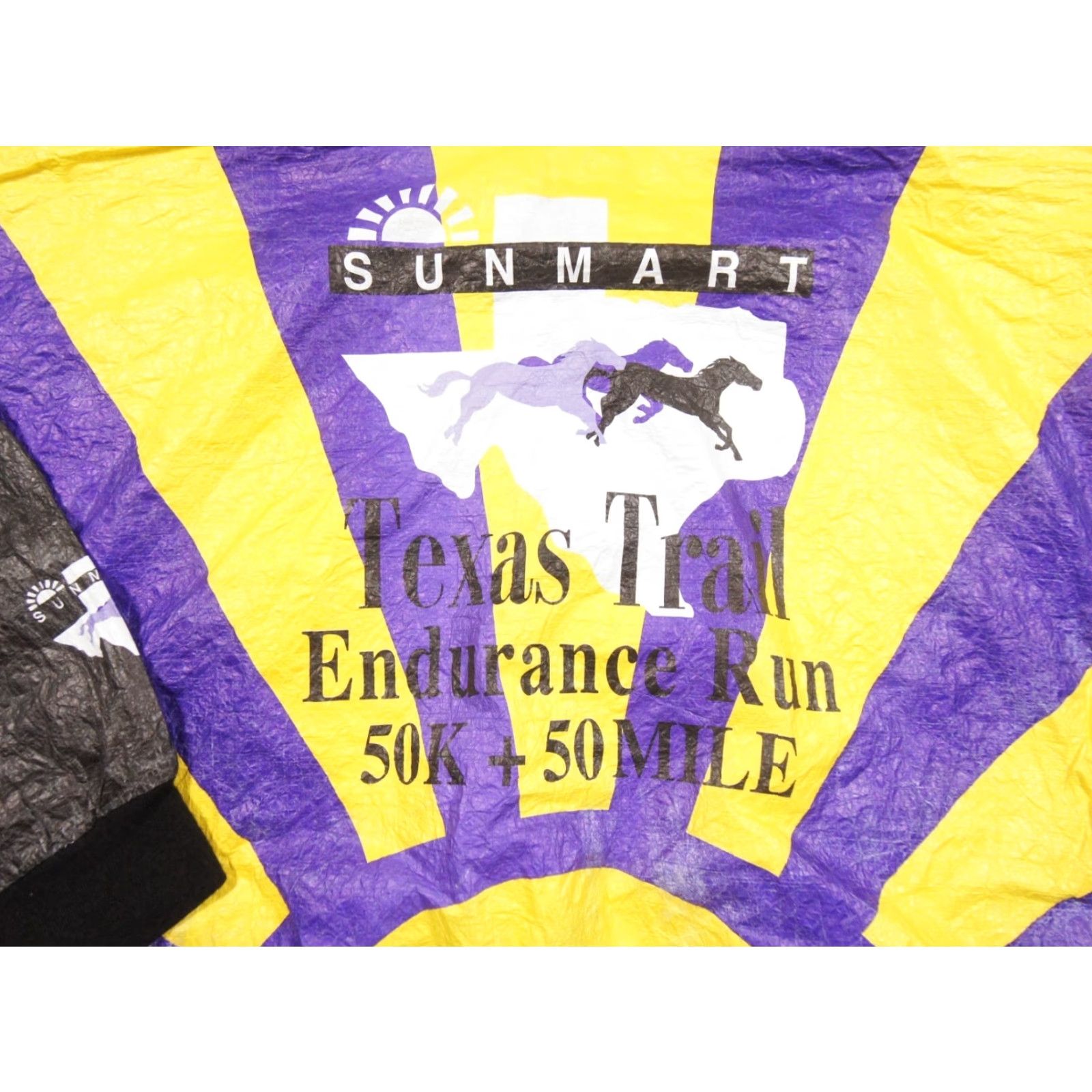 Vintage VINTAGE Texas Trail Ultramarathon Jacket Men L Tyvek Windbreaker Lightweight Size US L / EU 52-54 / 3 - 5 Thumbnail