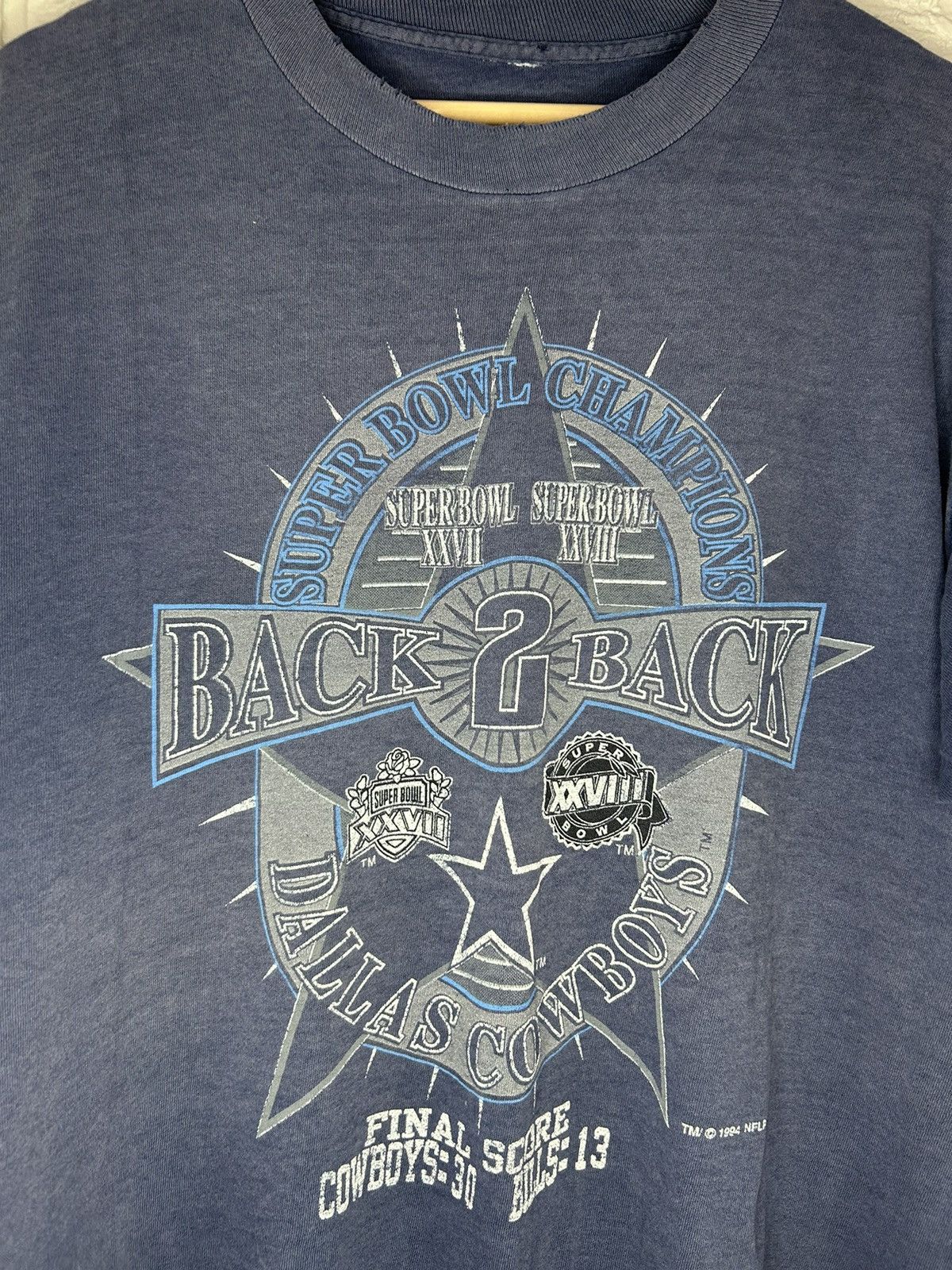 NFL Vintage 1994 Dallas Cowboys Back 2 Back Champs Faded T Size US XL / EU 56 / 4 - 4 Thumbnail