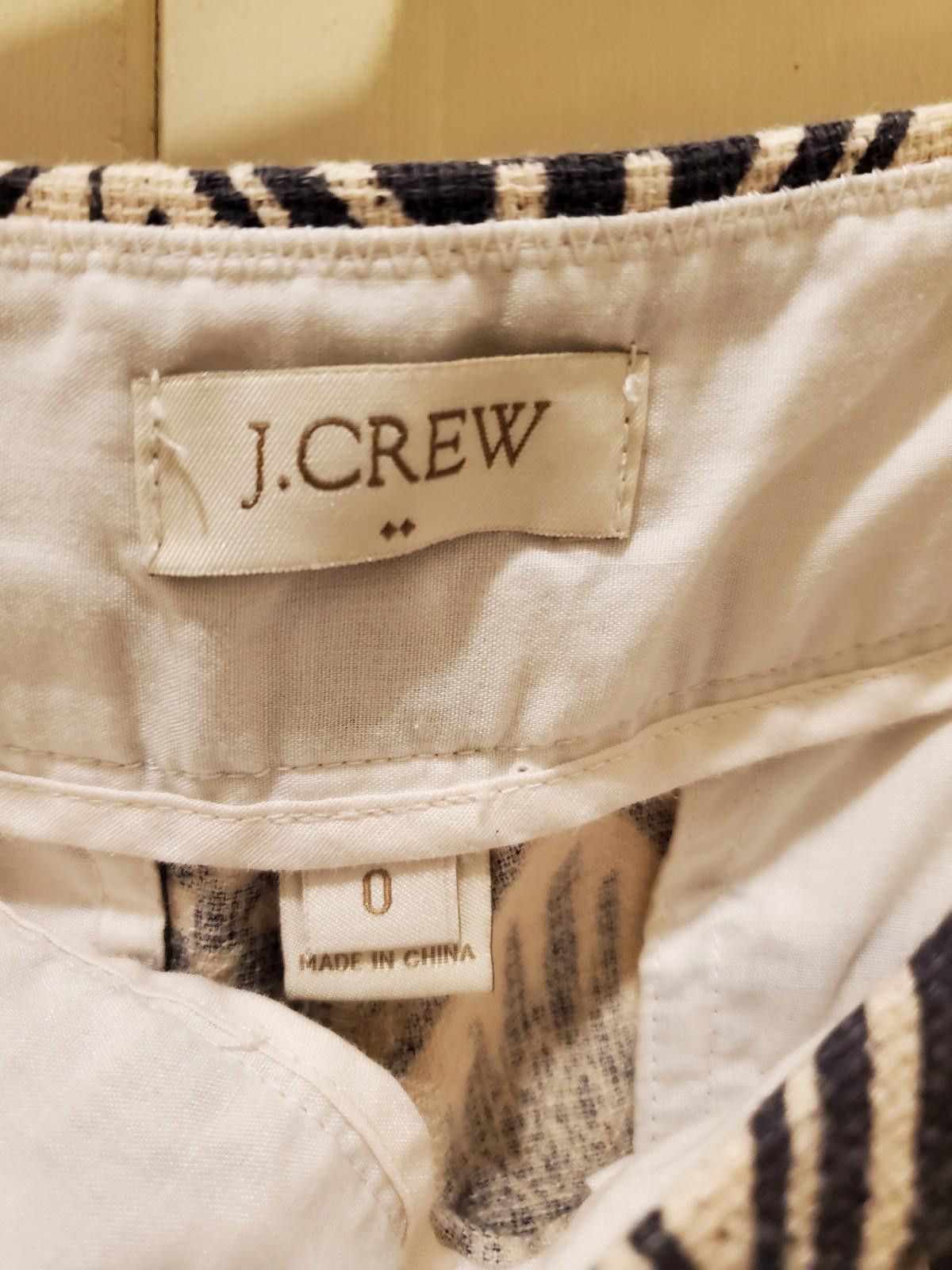 J.Crew J. Crew Wmns Sz 0 Black Cream Aztec Woven Cotton Shorts Boho Size 25" / US 0 / IT 36 - 2 Thumbnail