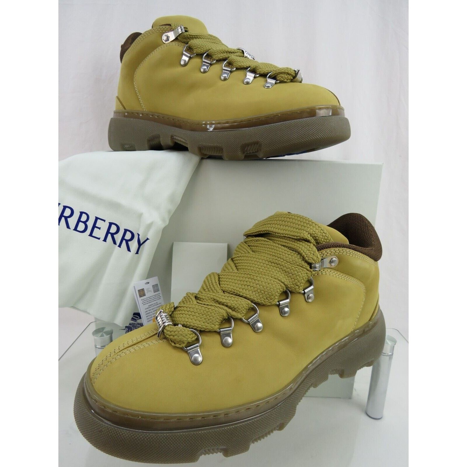 Burberry BURBERRY TREK BEIGE NUBUCK LEATHER HIKING BOOTS EU 39 US 9 Size US 9 / IT 39 - 1 Thumbnail