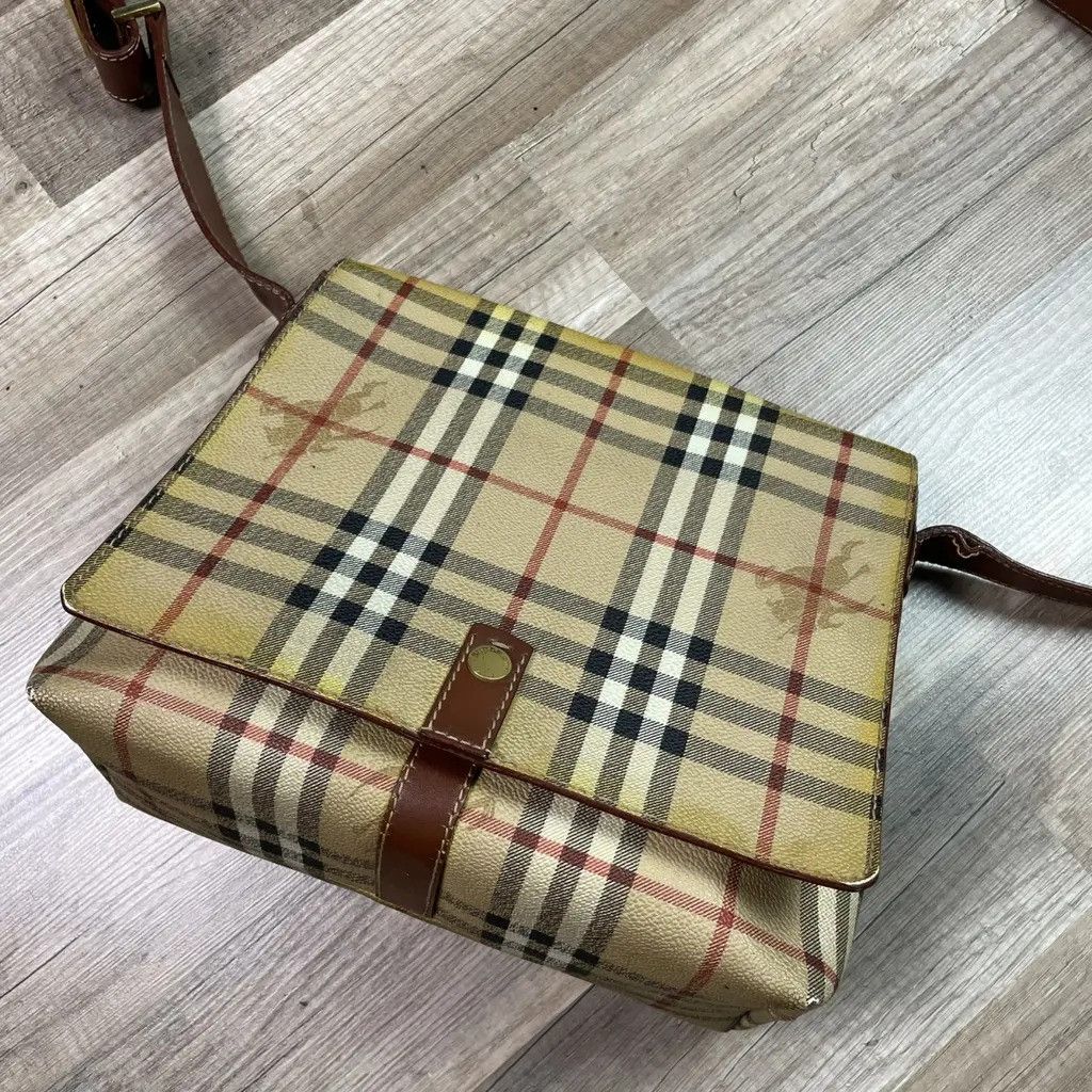 Burberry Burberry full pattern shoulder bag Measurements: 24x22x11cm Size ONE SIZE - 3 Thumbnail