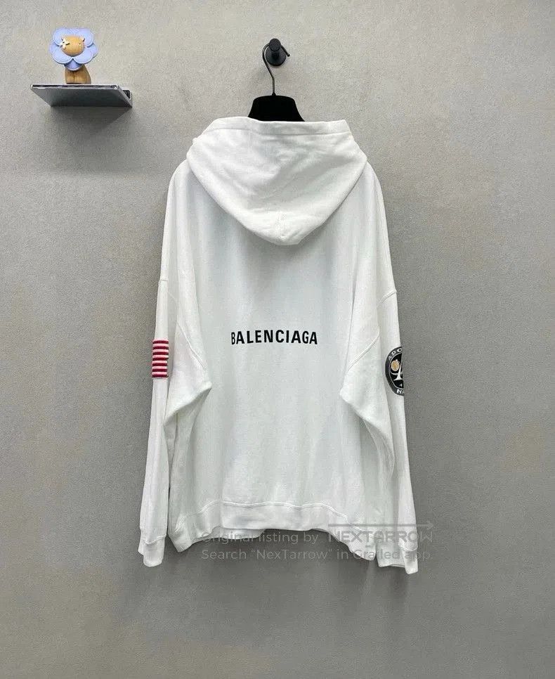Balenciaga Balenciaga x NASA White Hoodie. Size US XS / EU 42 / 0 - 2 Thumbnail