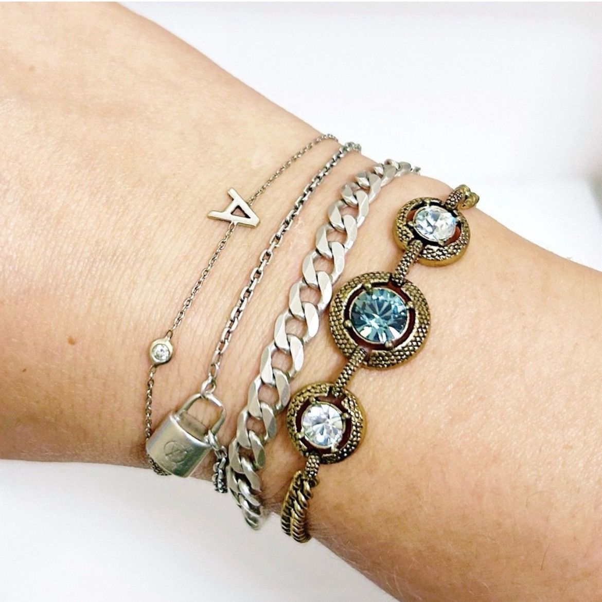 Givenchy Authentic Givenchy Gold and Blue Crystal Chain Bracelet Size ONE SIZE - 4 Thumbnail