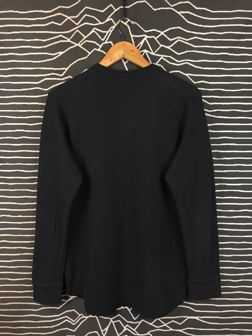 Uniqlo Uniqlo Waffle Knit Henley Long Sleeve Tee Size L Size US L / EU 52-54 / 3 - 5 Thumbnail
